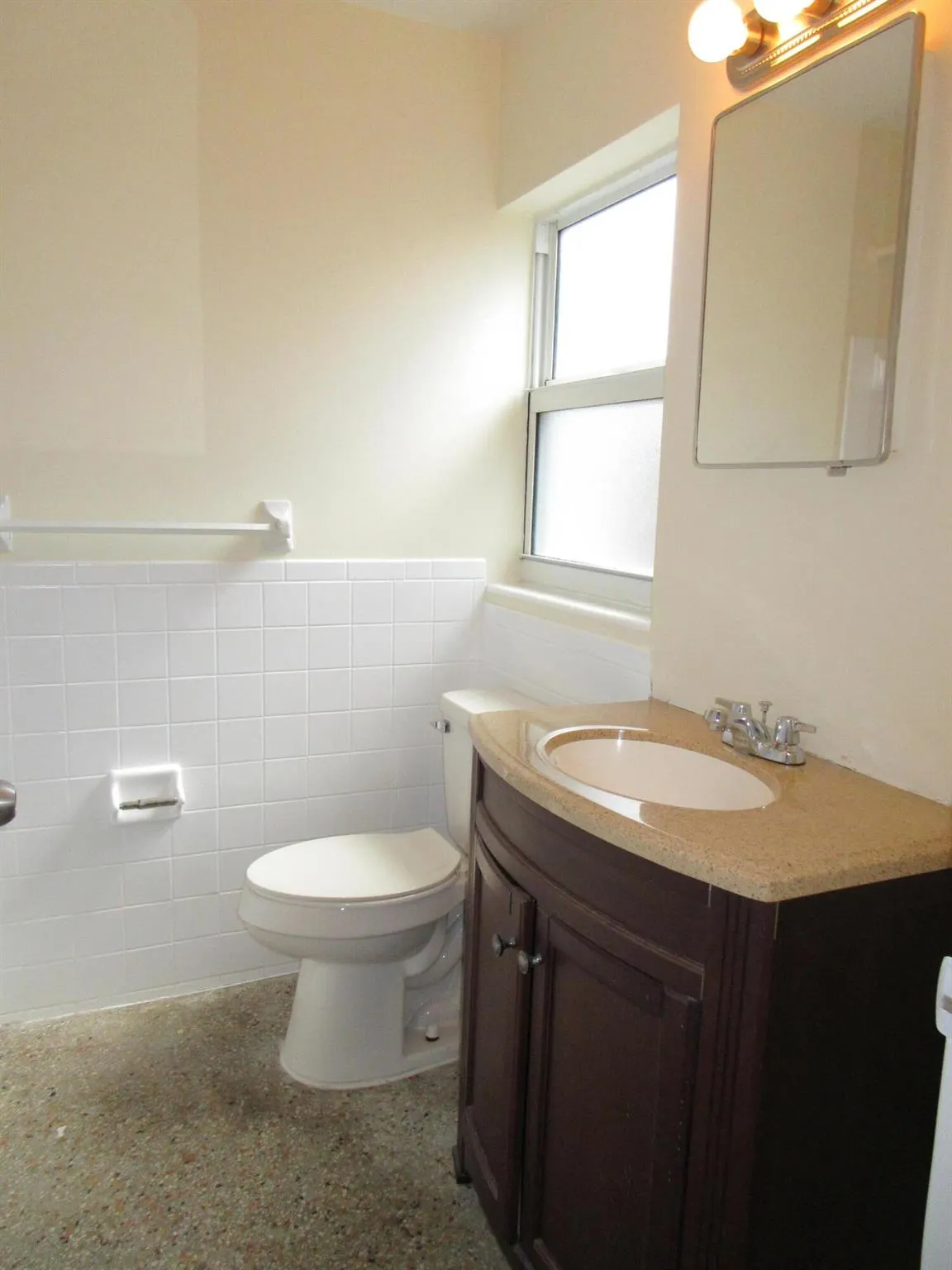 1234 17th Avenue N, #3