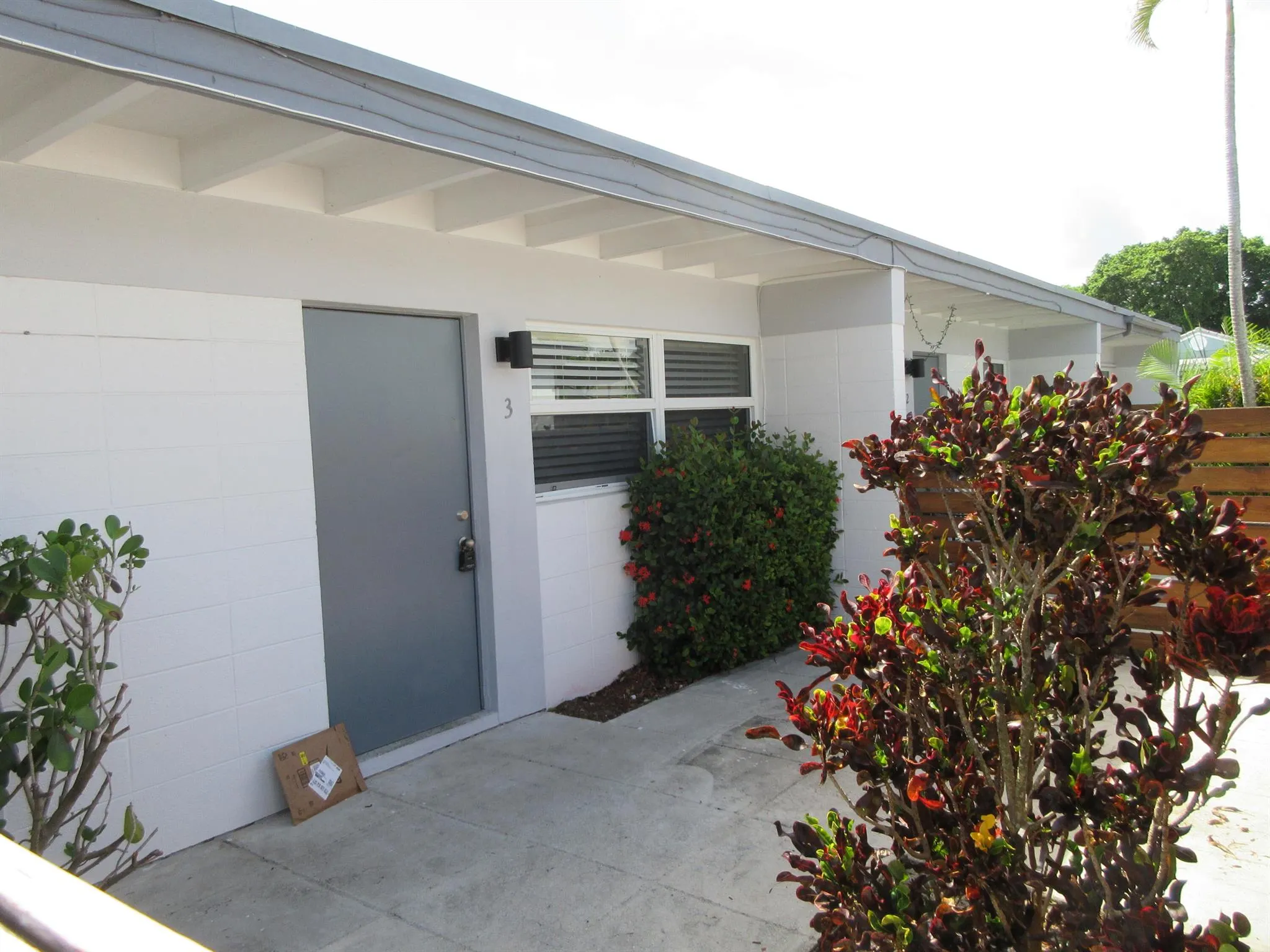 1234 17th Avenue N, #3
