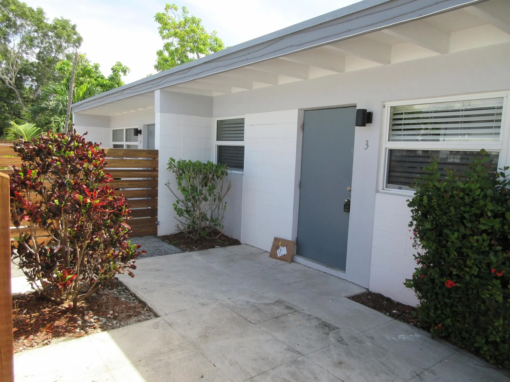 1234 17th Avenue N, #3