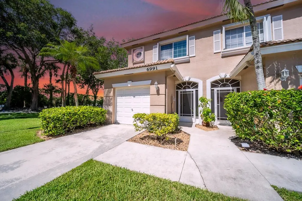 6991 Oak Bridge Lane