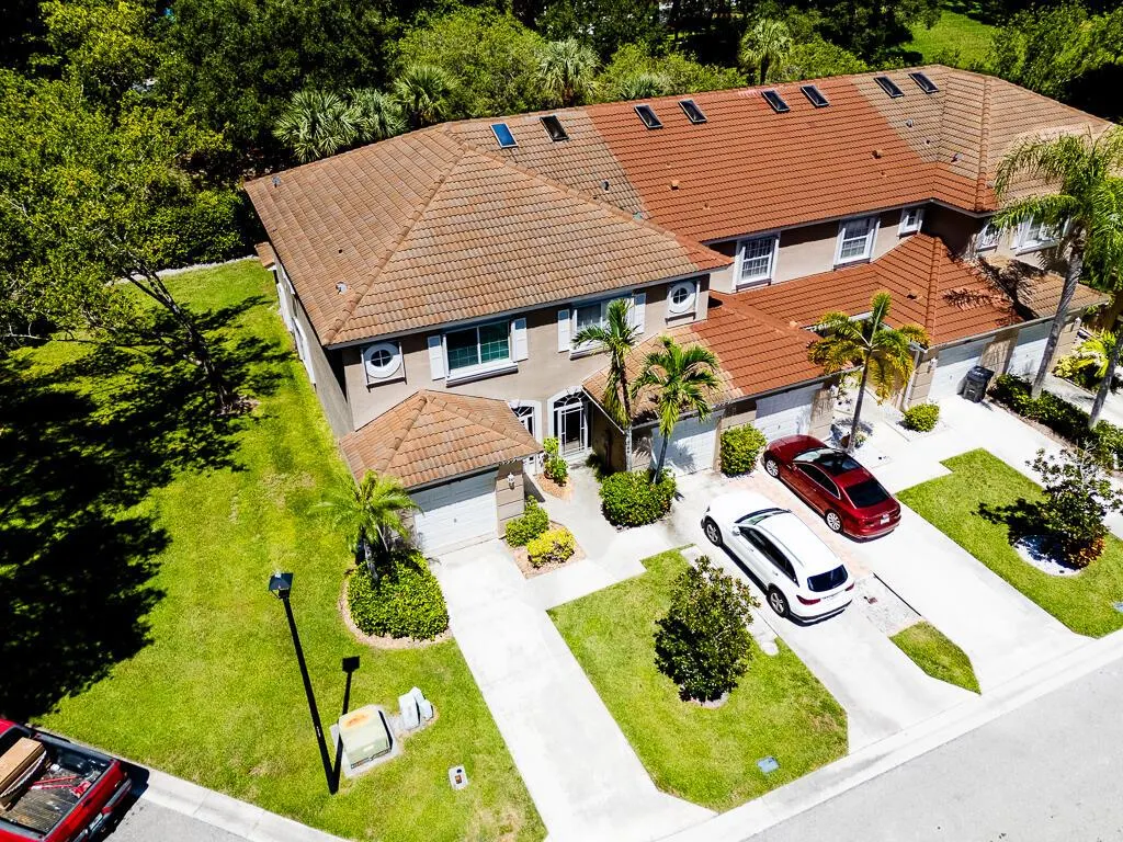 6991 Oak Bridge Lane