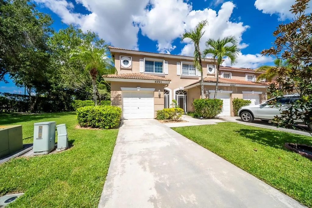 6991 Oak Bridge Lane