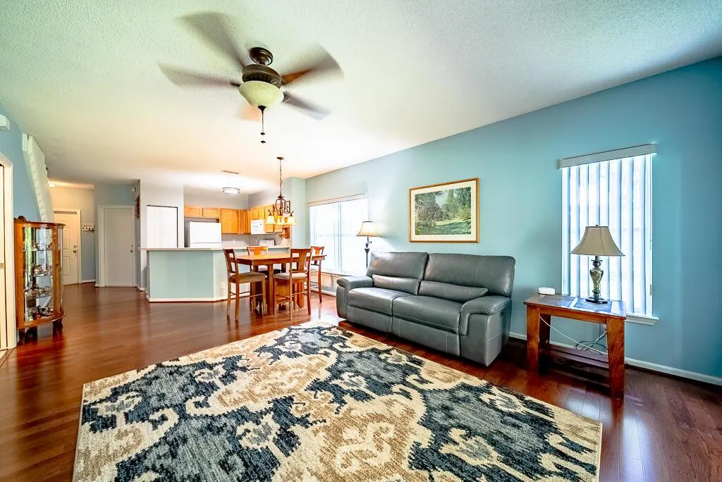 6991 Oak Bridge Lane