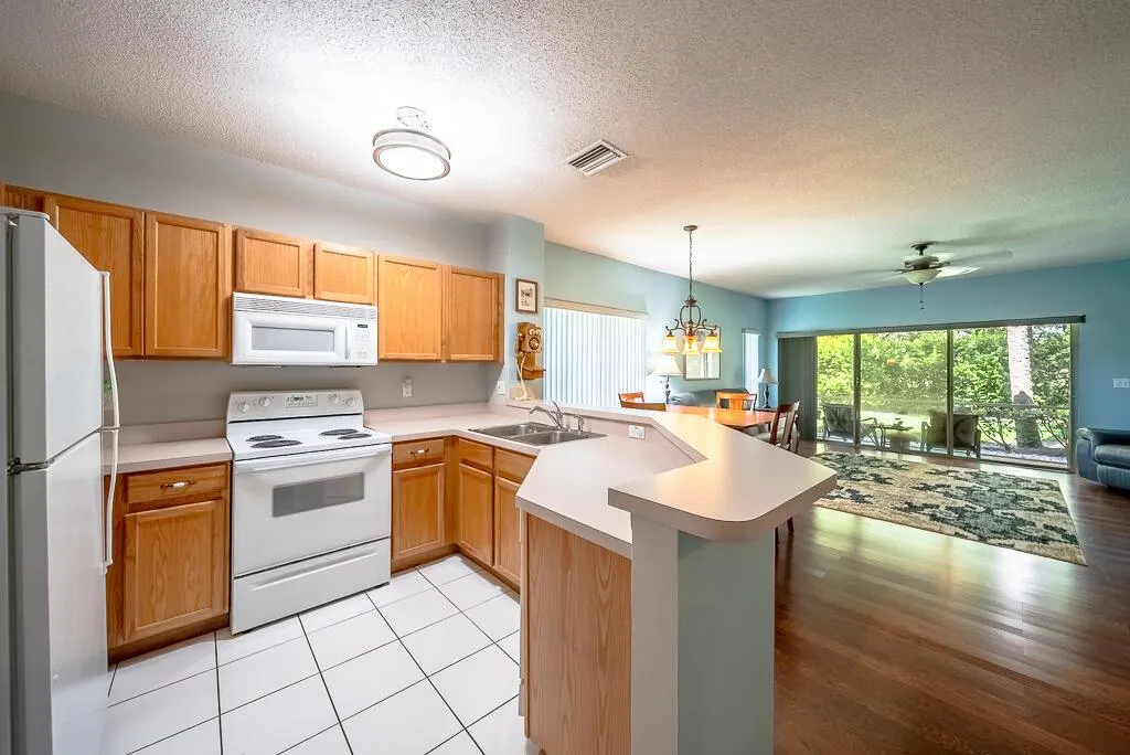 6991 Oak Bridge Lane