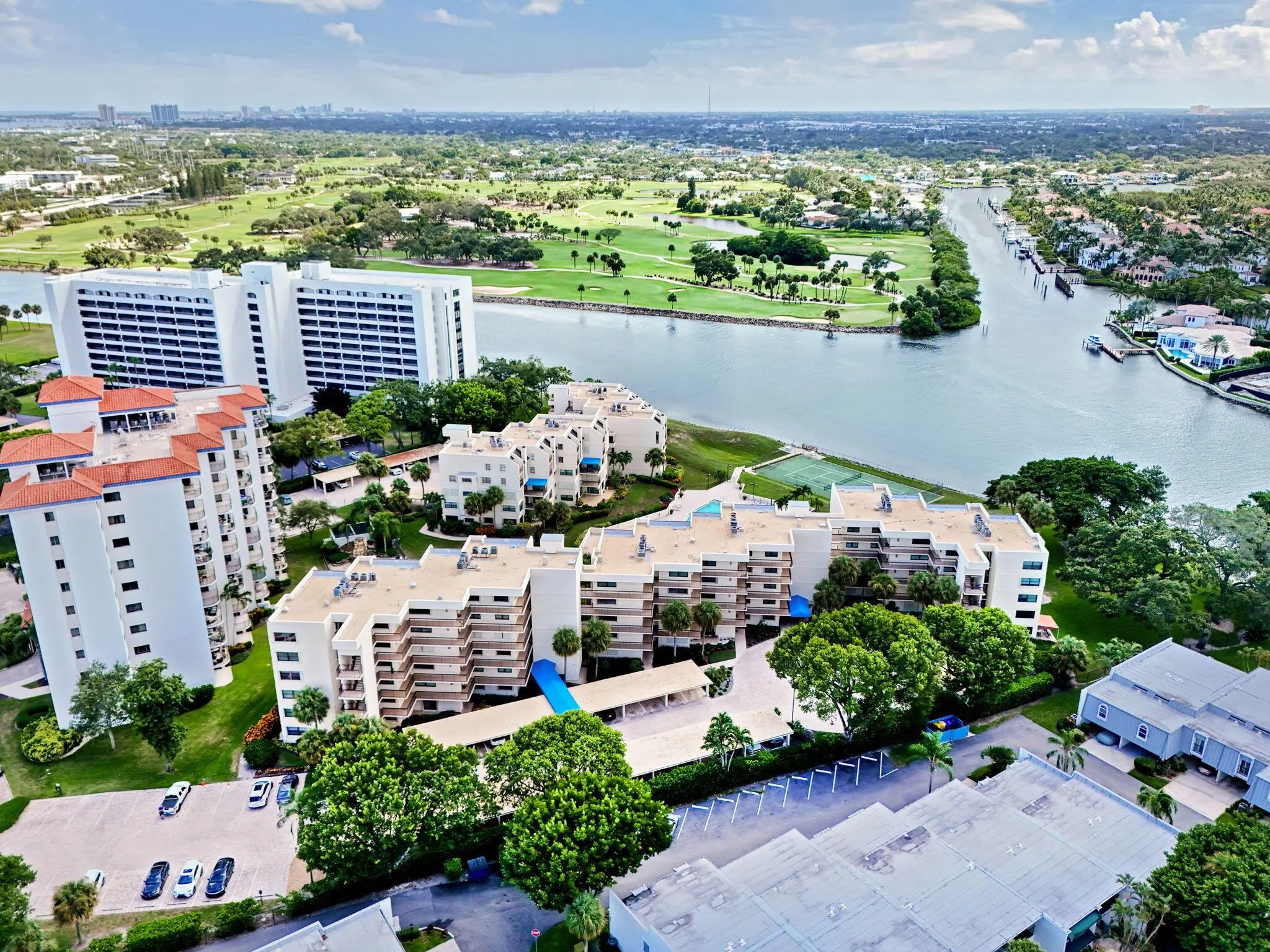 372 Golfview Road, #403