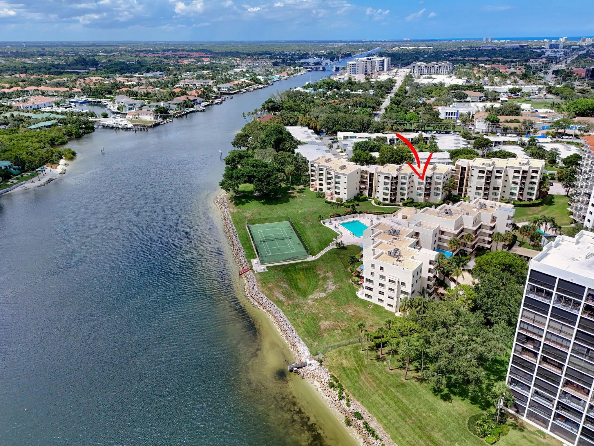 372 Golfview Road, #403