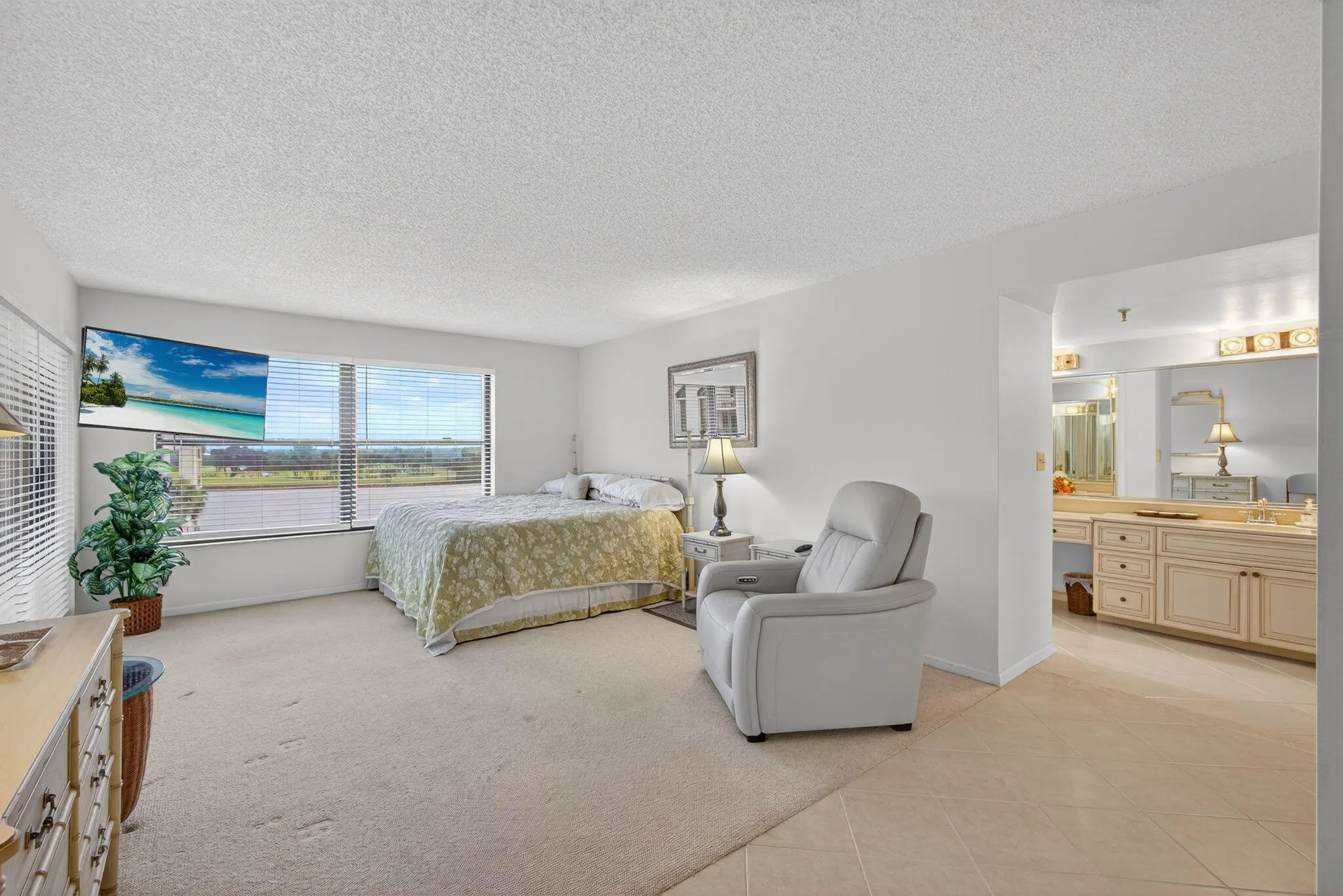 372 Golfview Road, #403