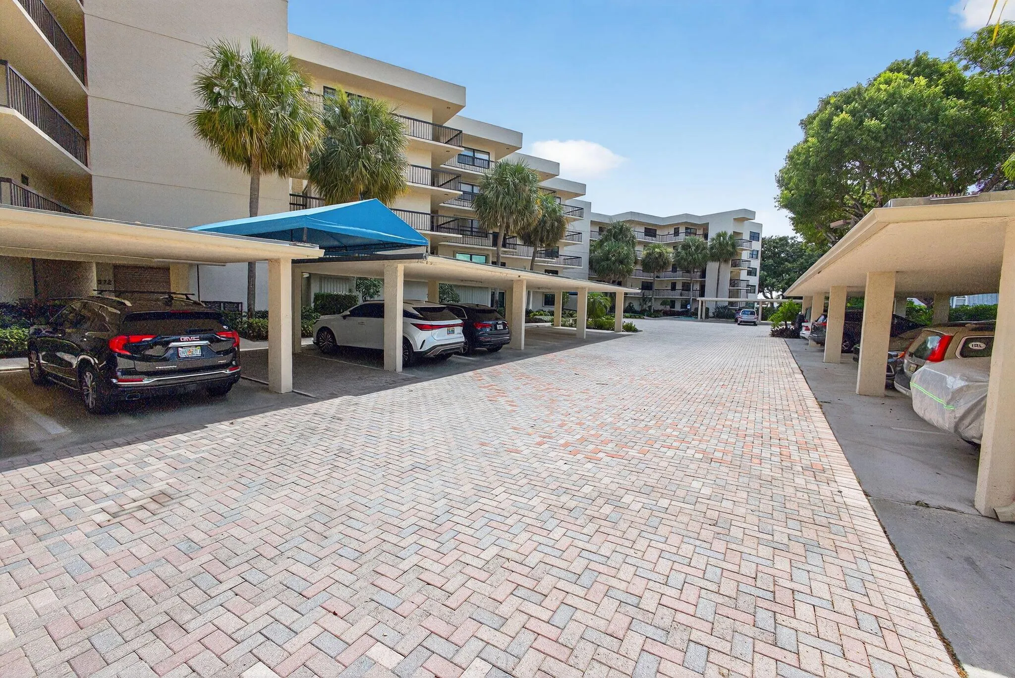 372 Golfview Road, #403