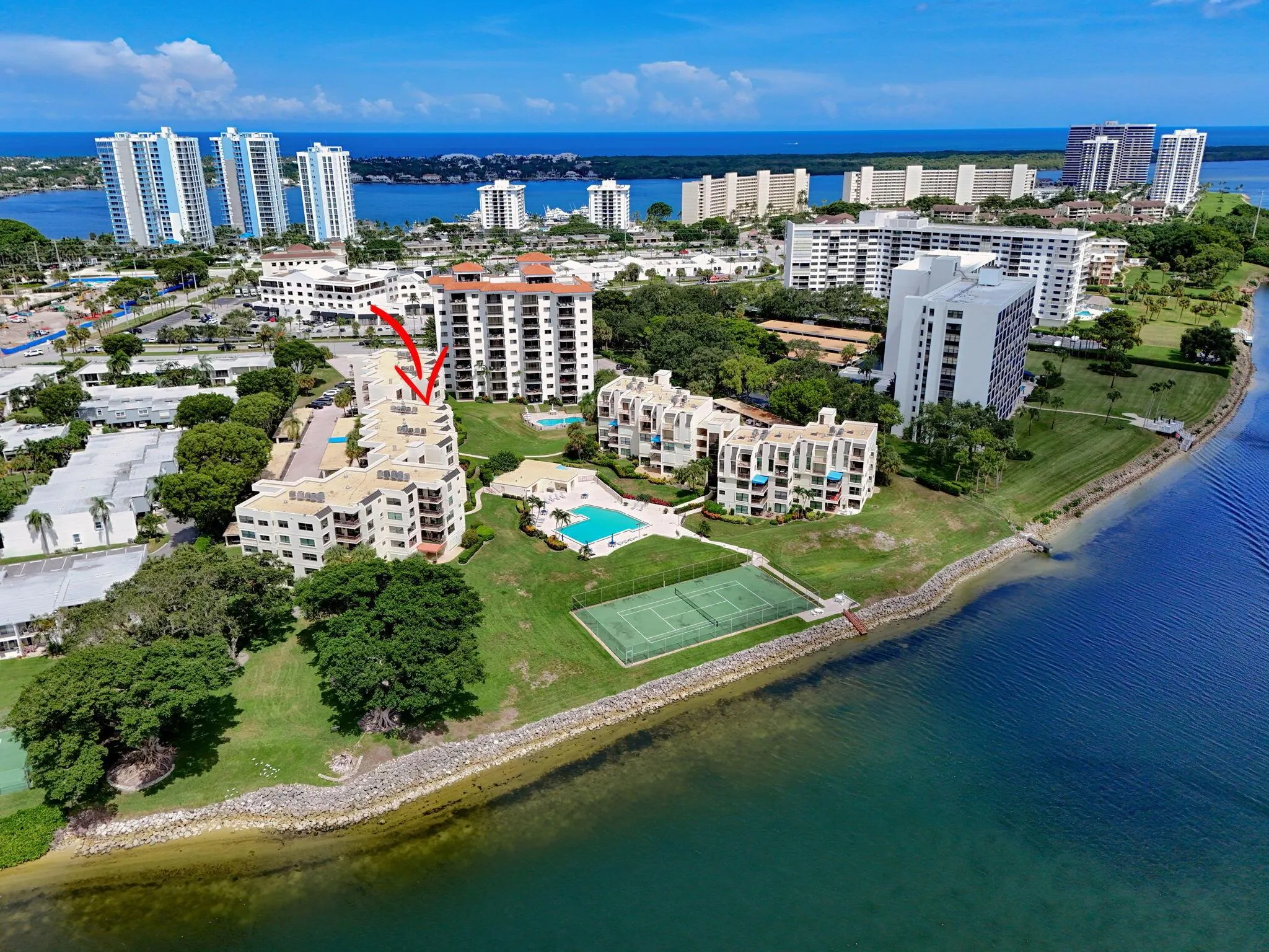 372 Golfview Road, #403