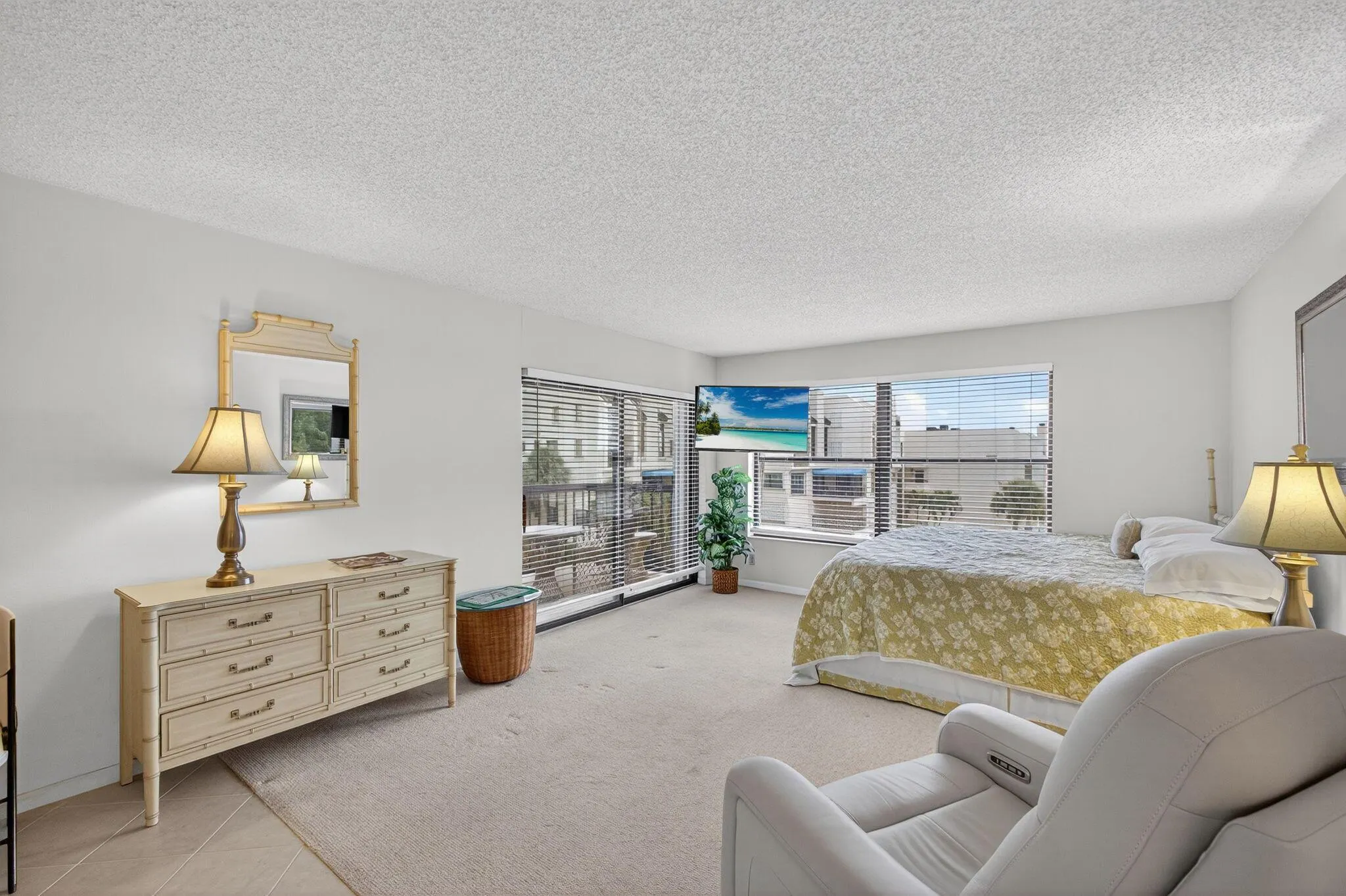 372 Golfview Road, #403