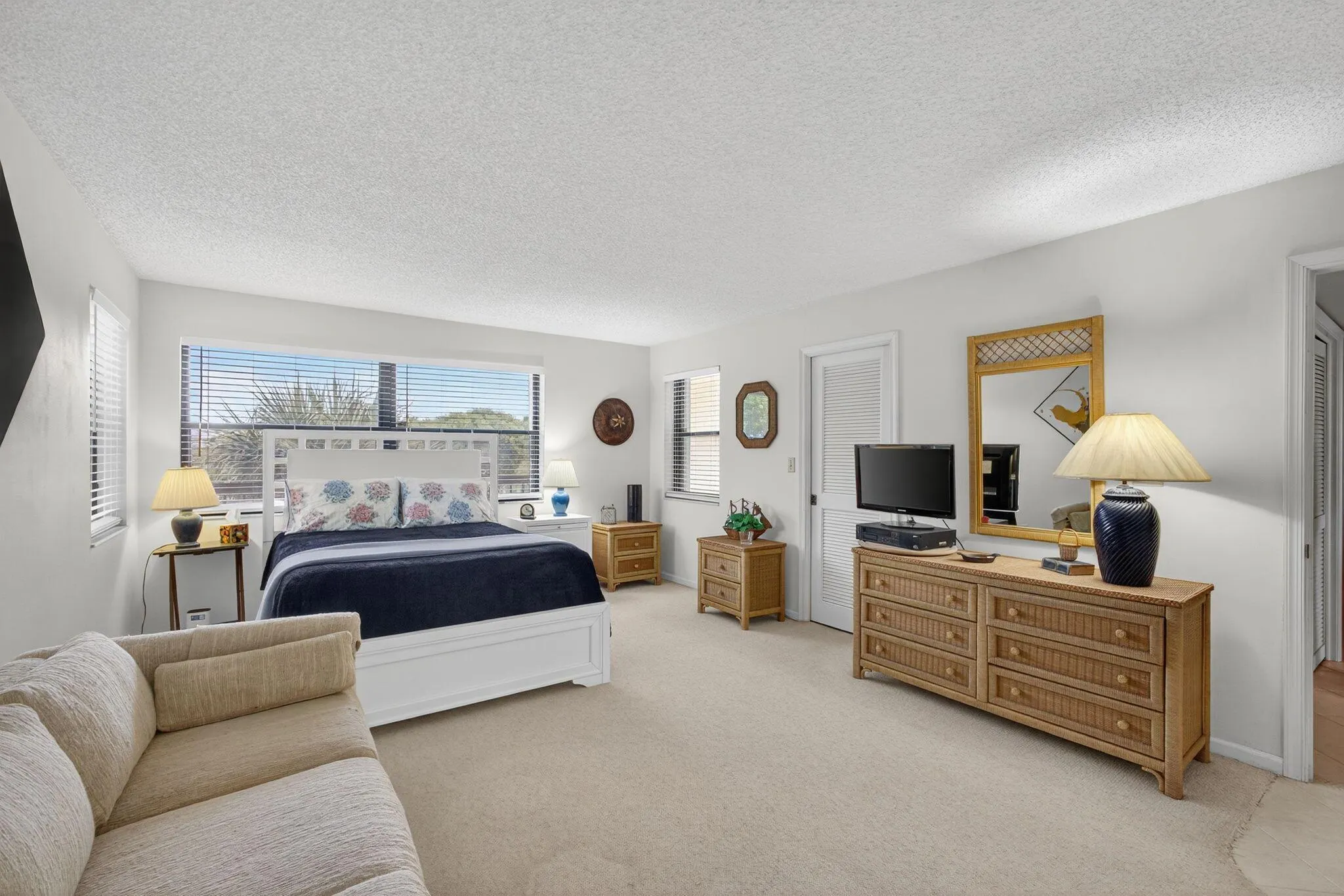 372 Golfview Road, #403