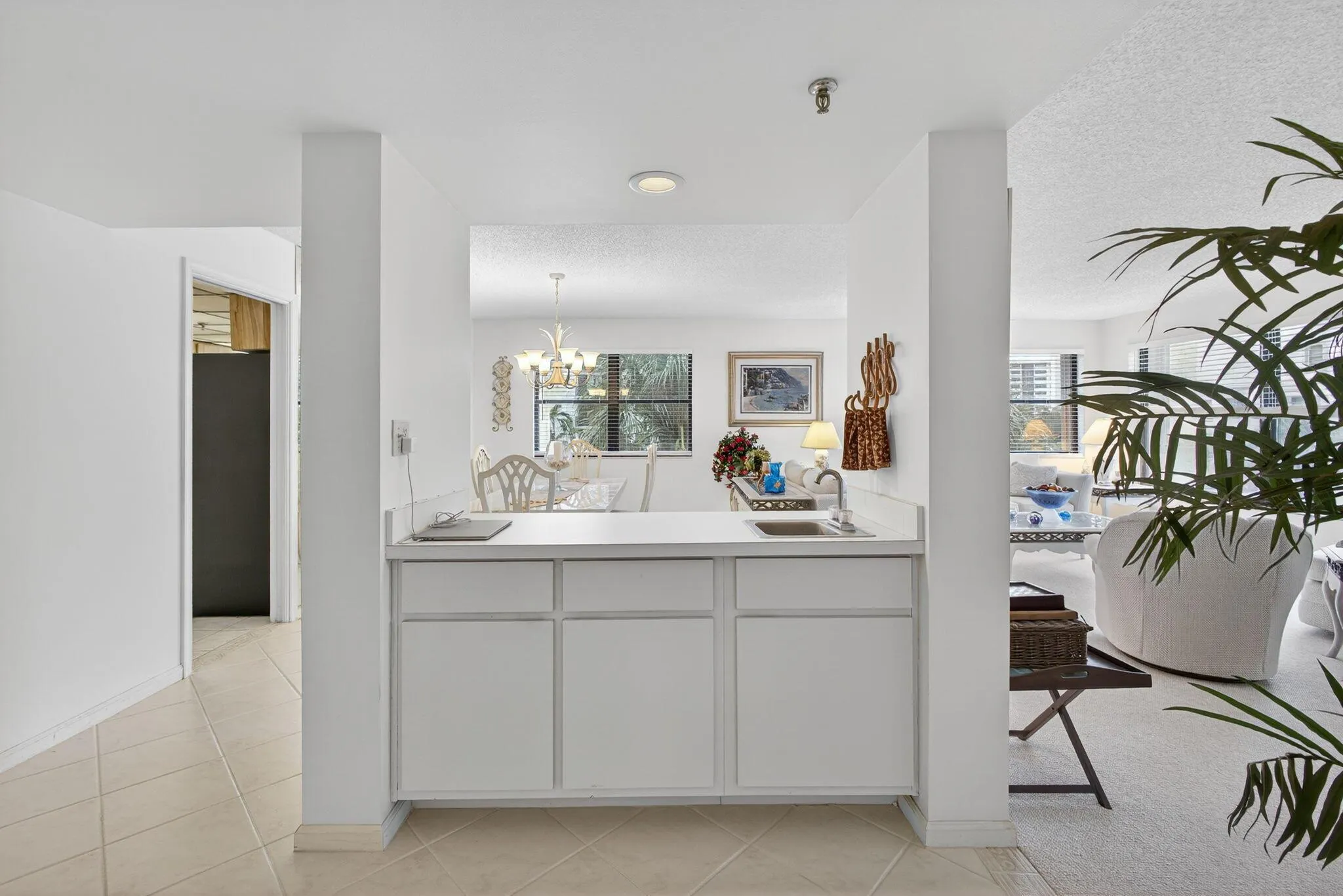 372 Golfview Road, #403