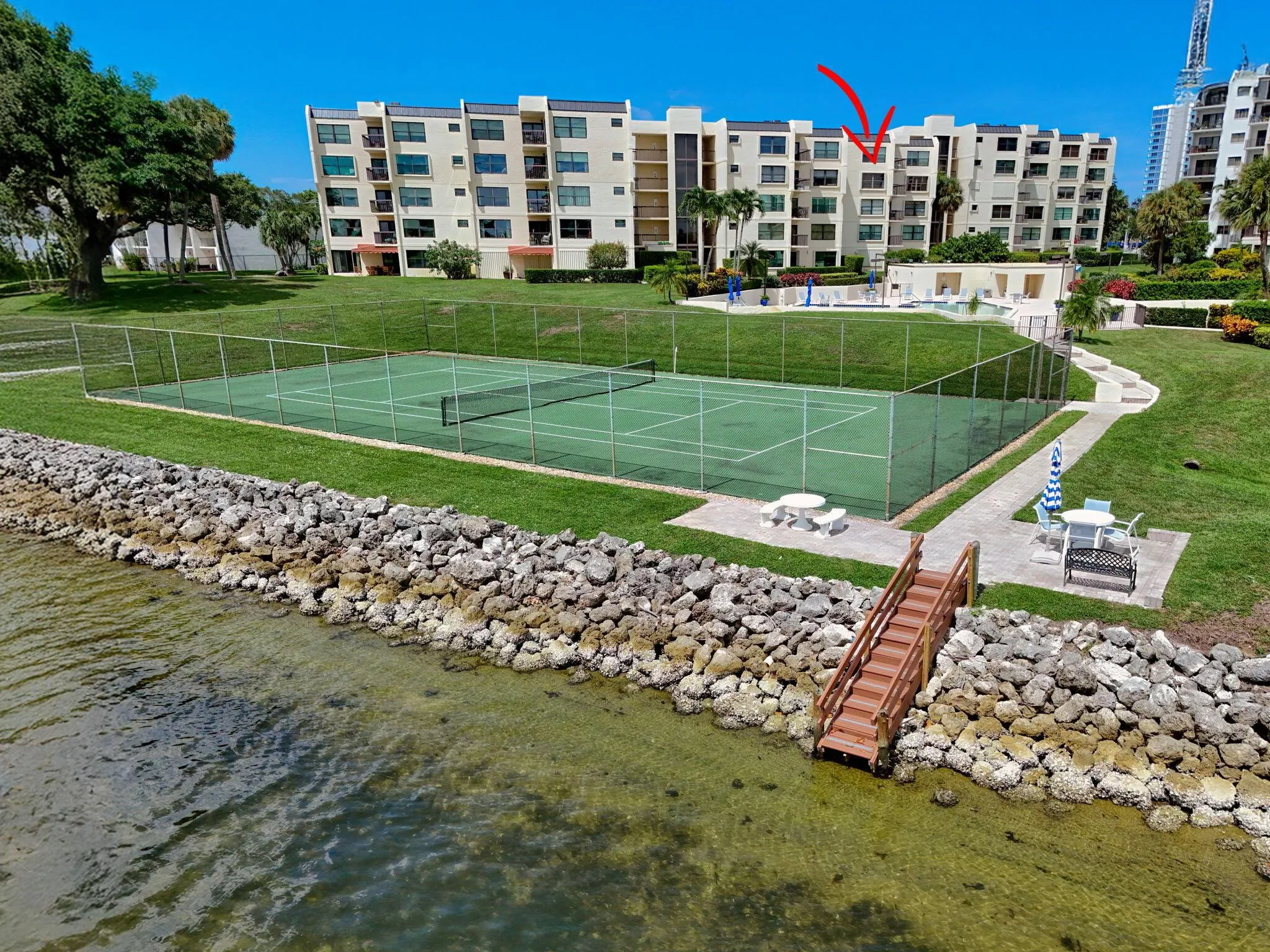 372 Golfview Road, #403
