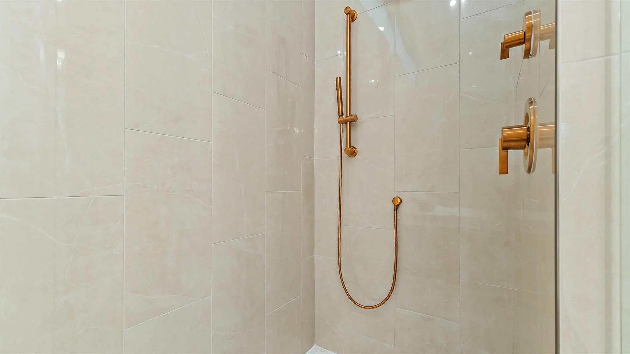13258 Artisan Circle