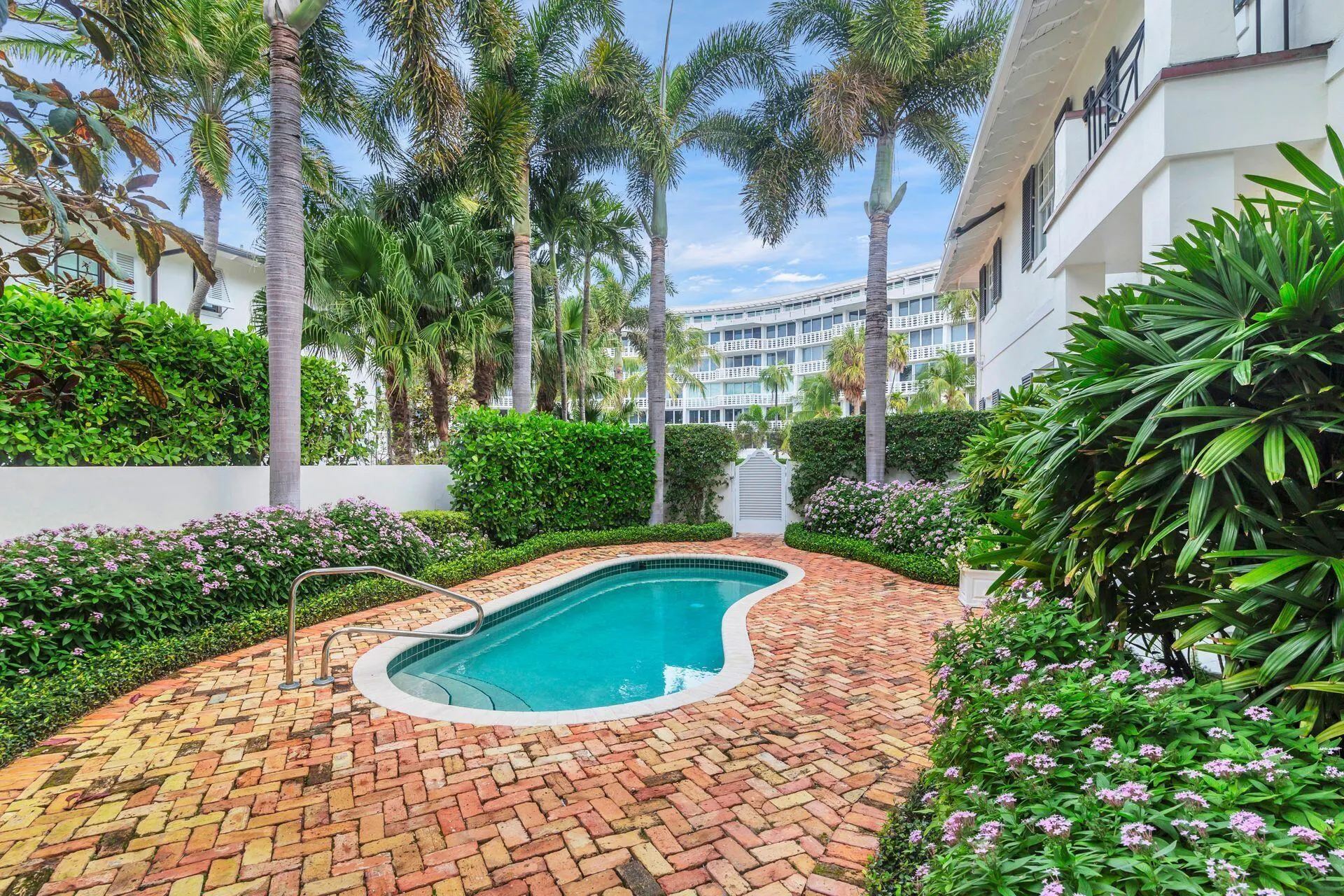146 Sunset Avenue, #C