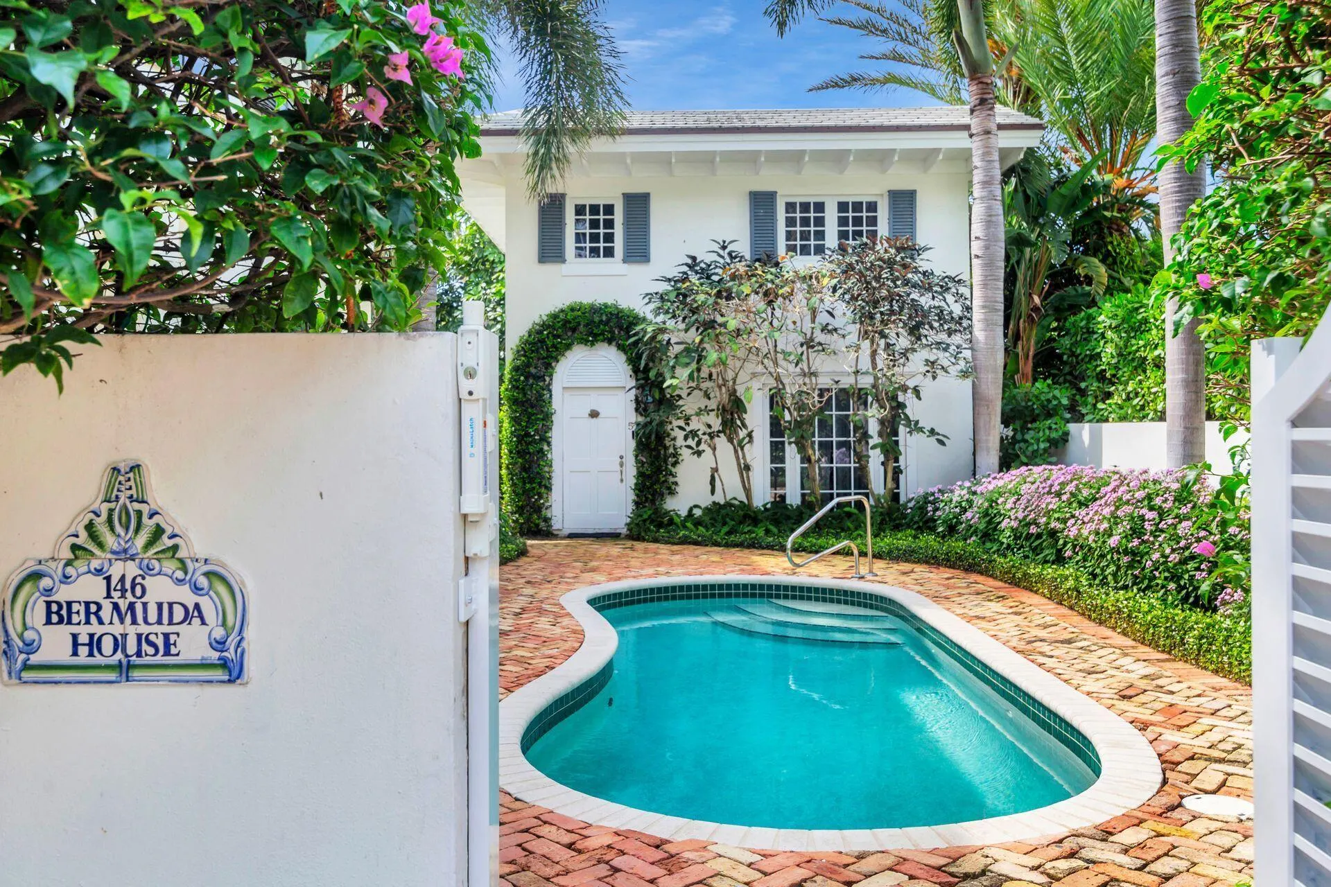 146 Sunset Avenue, #C