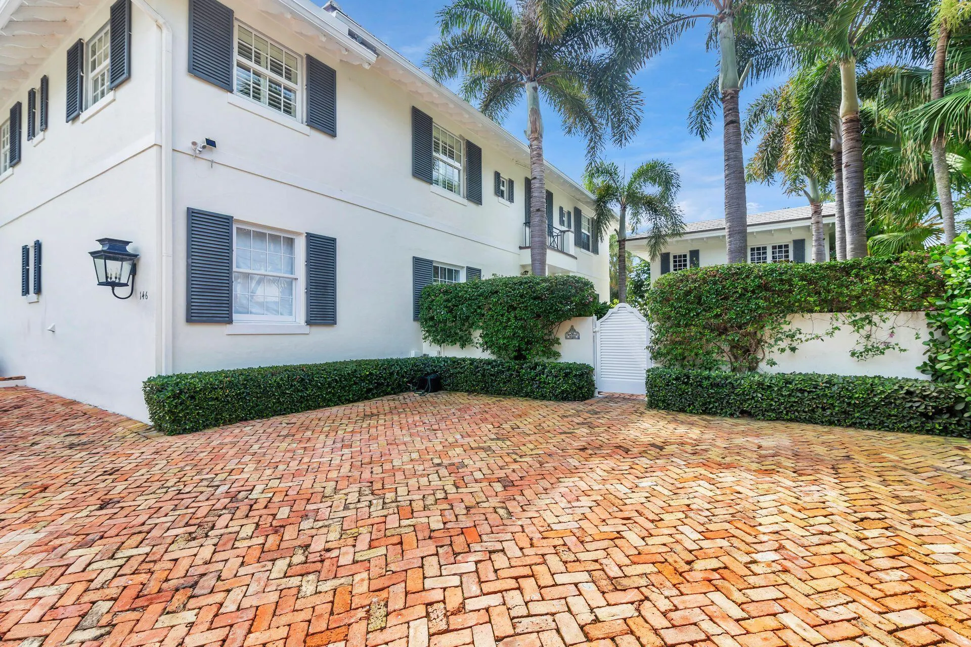 146 Sunset Avenue, #C