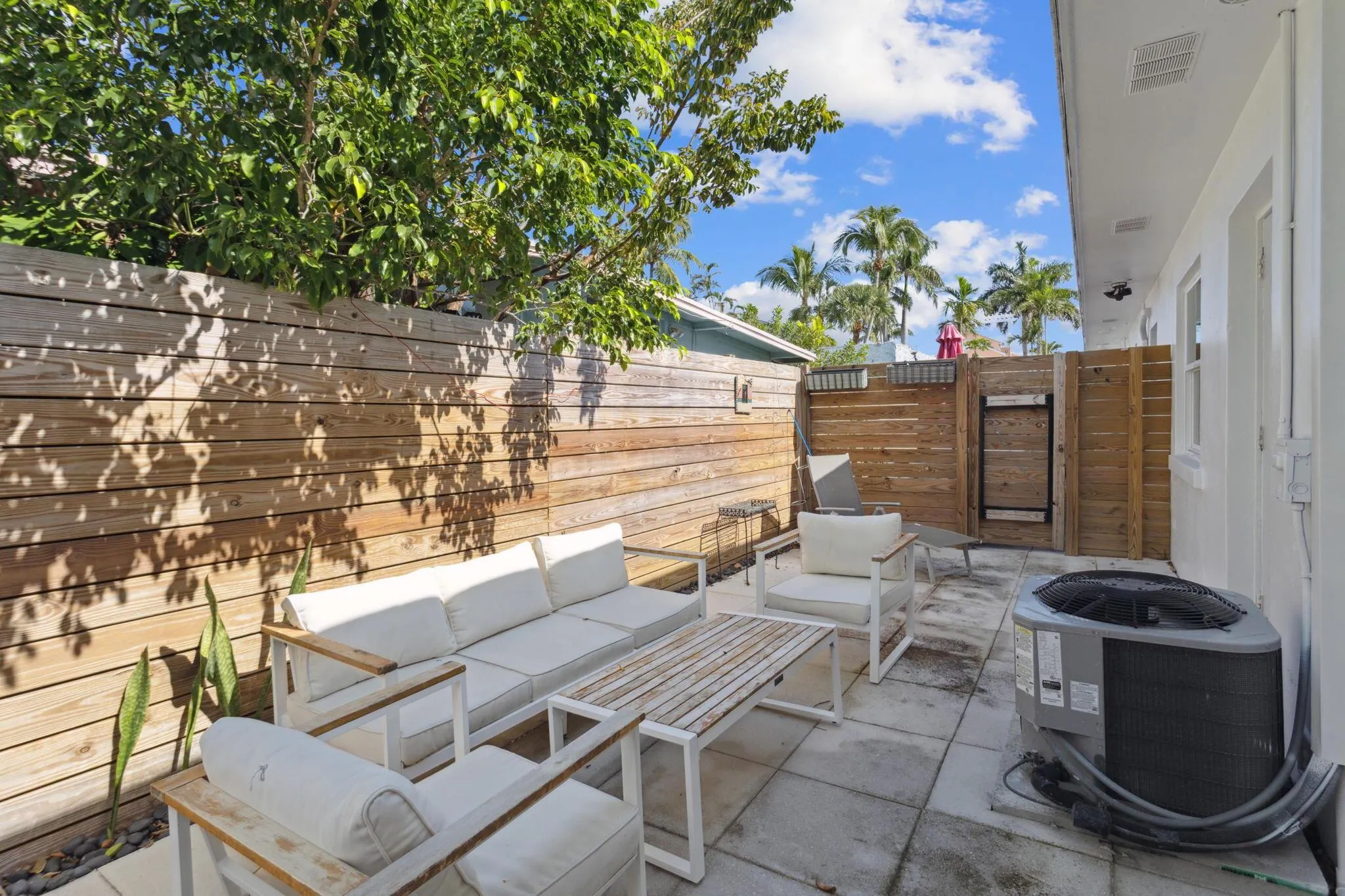 711 SE 2nd Street, #1