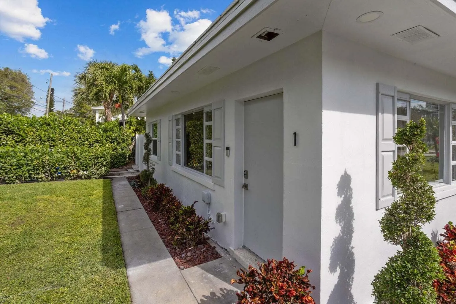 711 SE 2nd Street, #1
