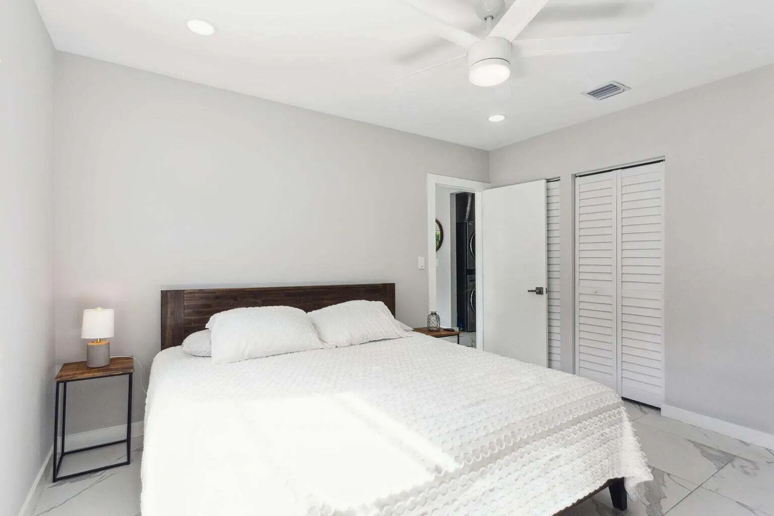 711 SE 2nd Street, #1