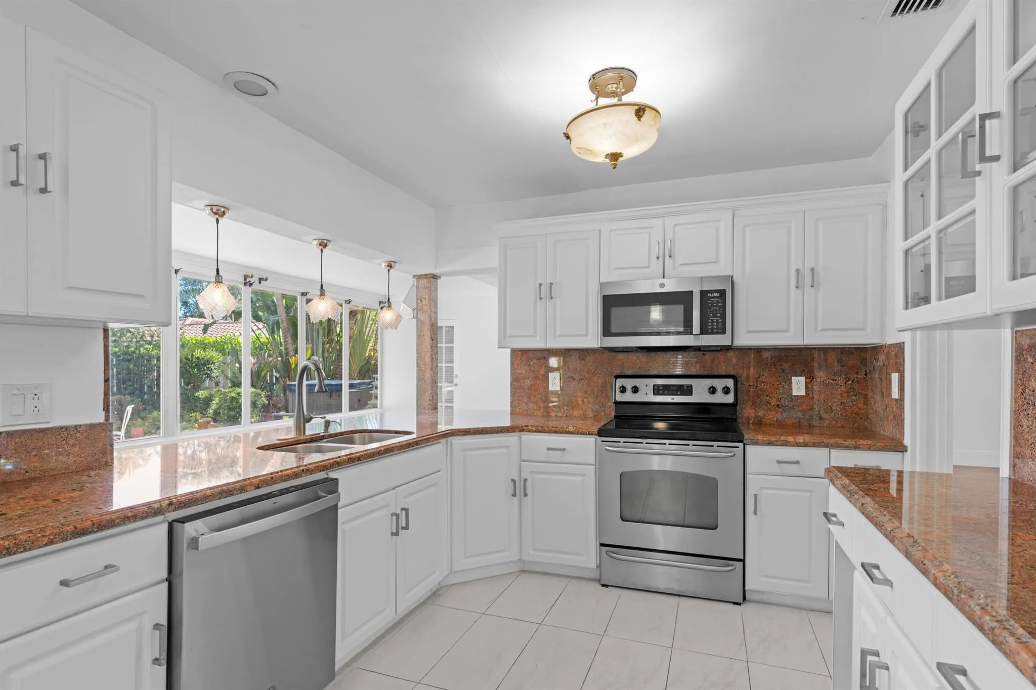 899 NW 6th Drive