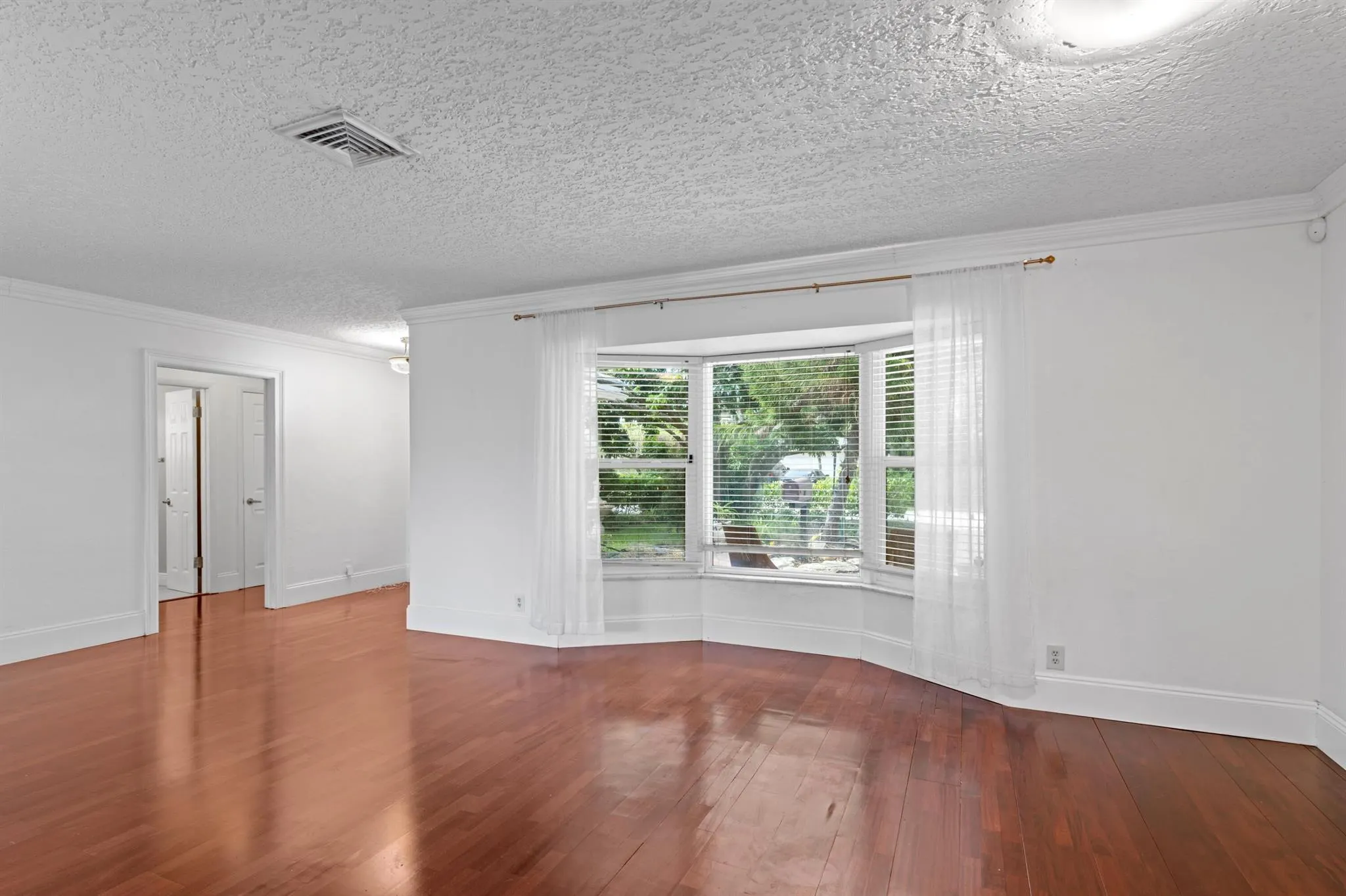 899 NW 6th Drive