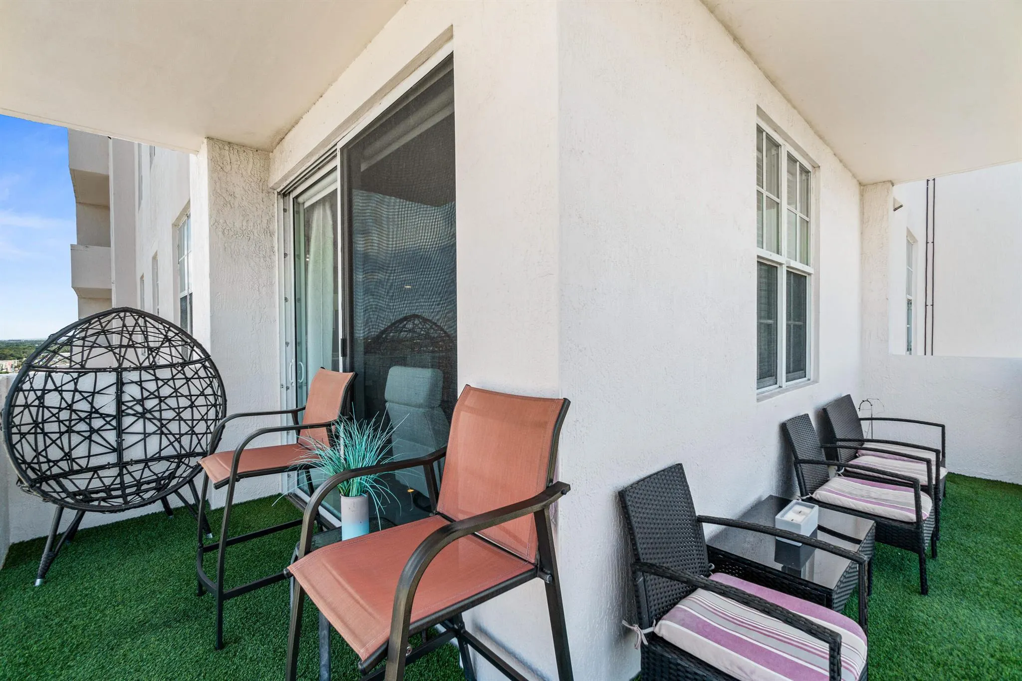616 Clearwater Park Road, #1402