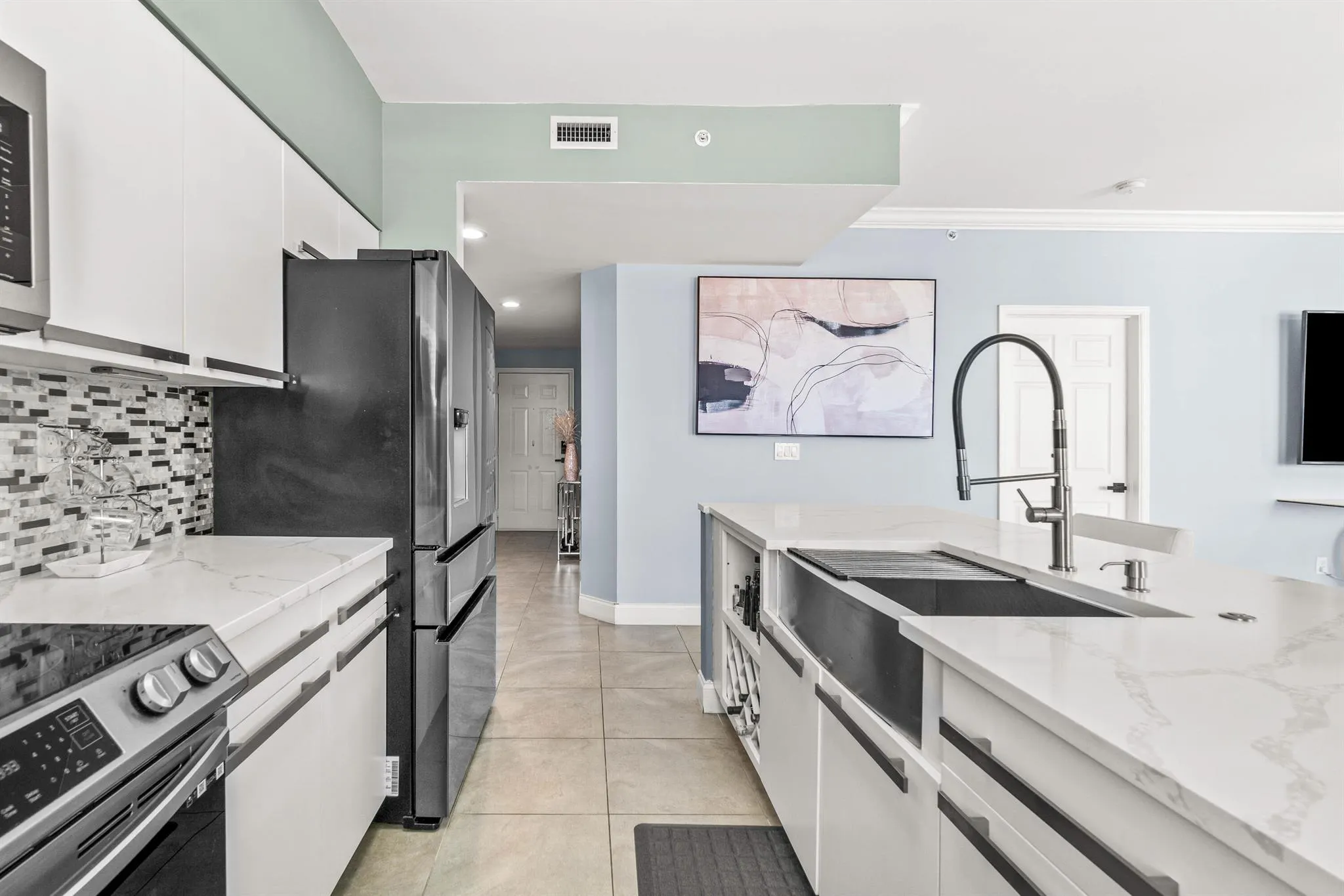 616 Clearwater Park Road, #1402