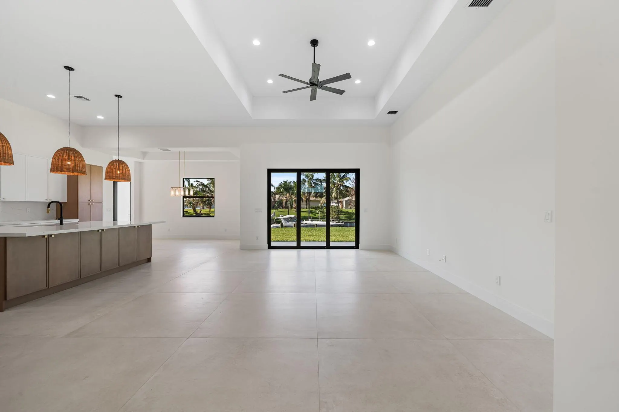 632 SE Seahouse Drive