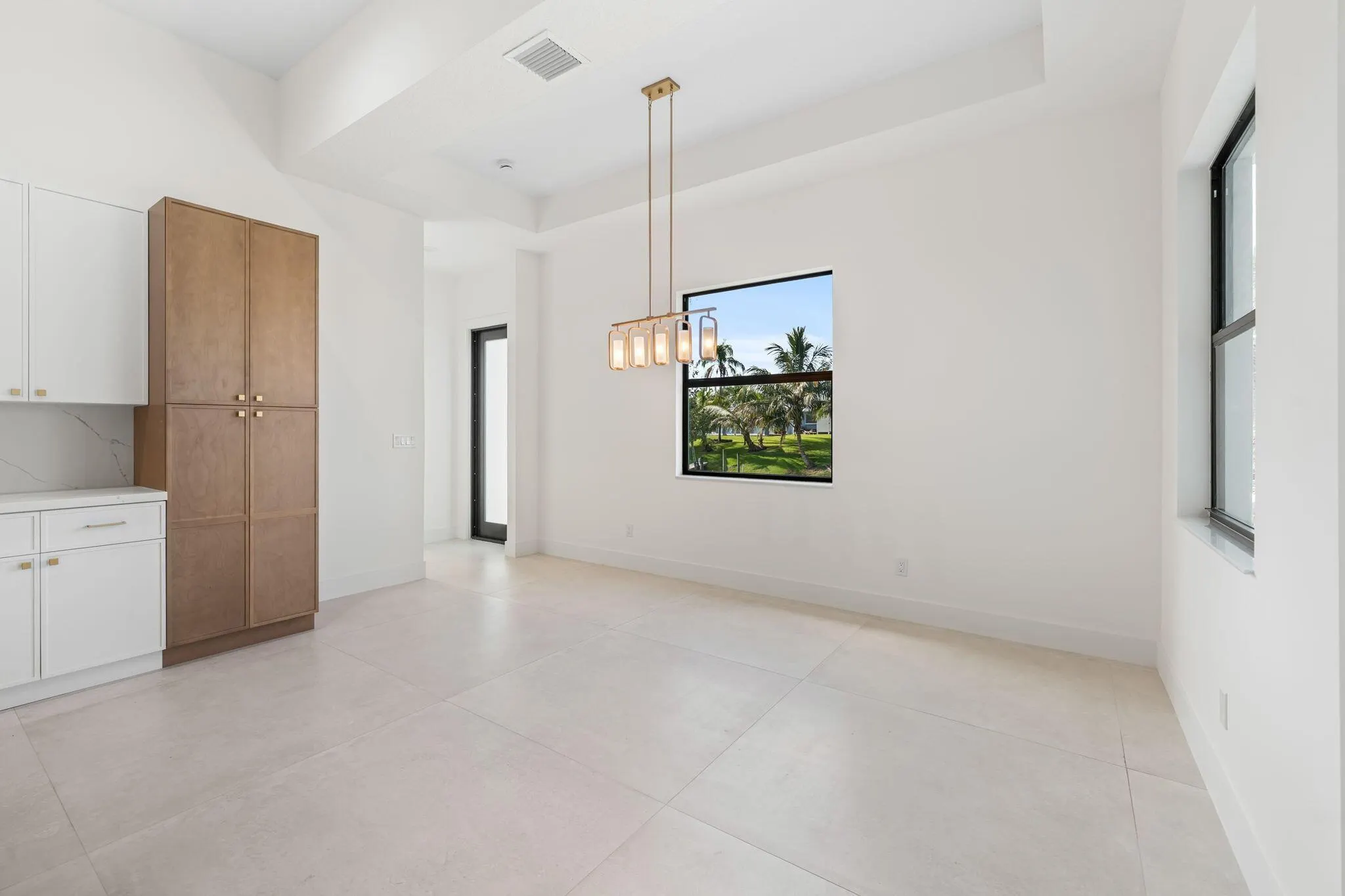 632 SE Seahouse Drive