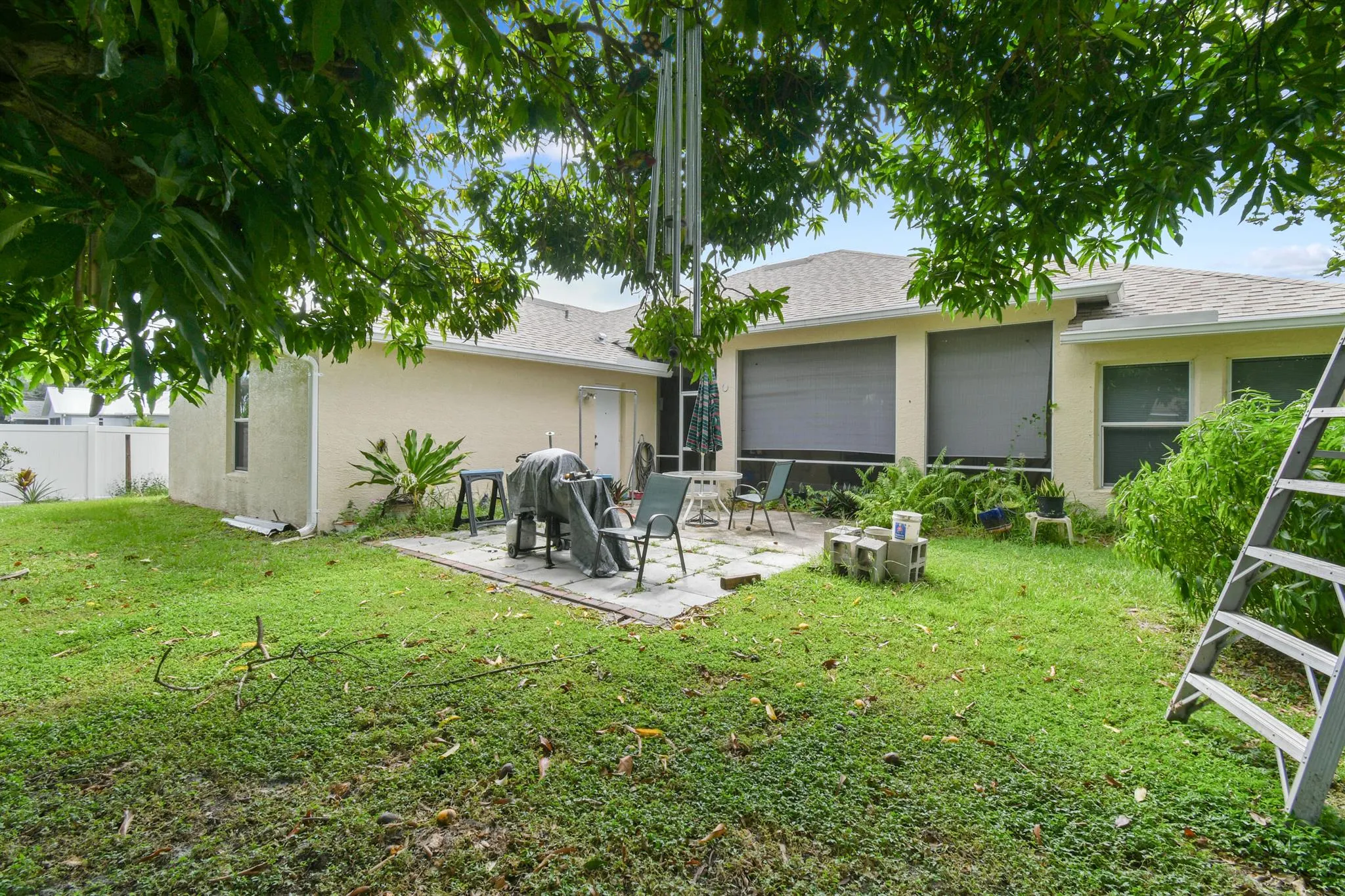 767 SW Bond Road