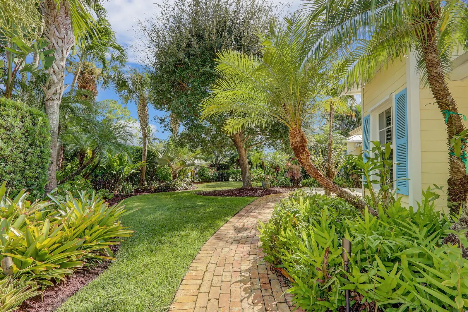3751 SW Canoe Creek Terrace