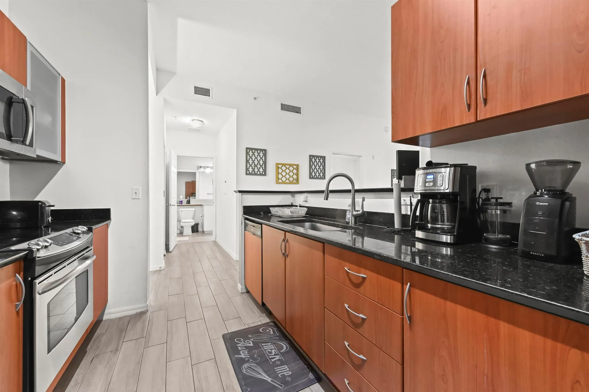 804 E Windward Way, #122