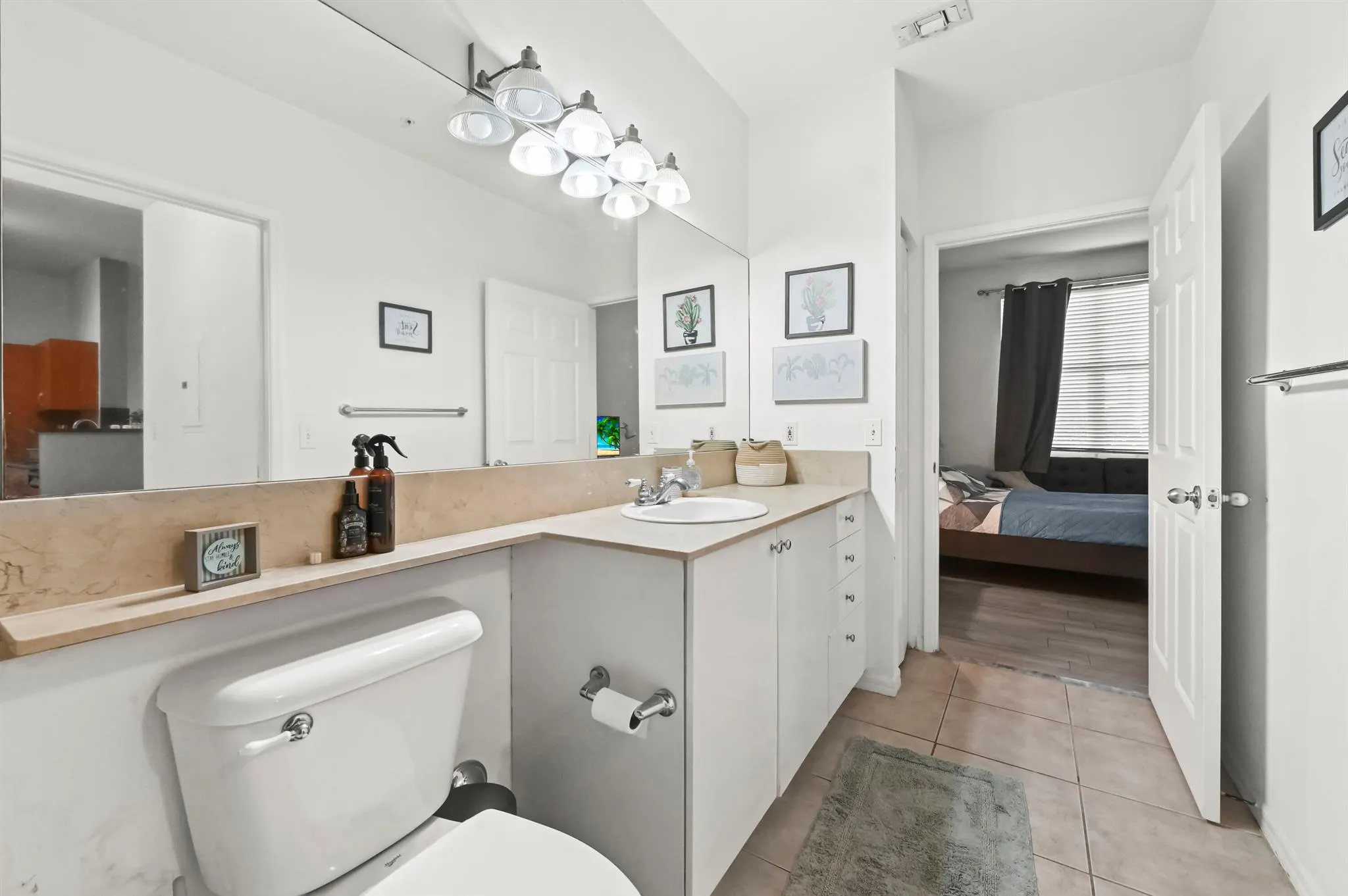 804 E Windward Way, #122