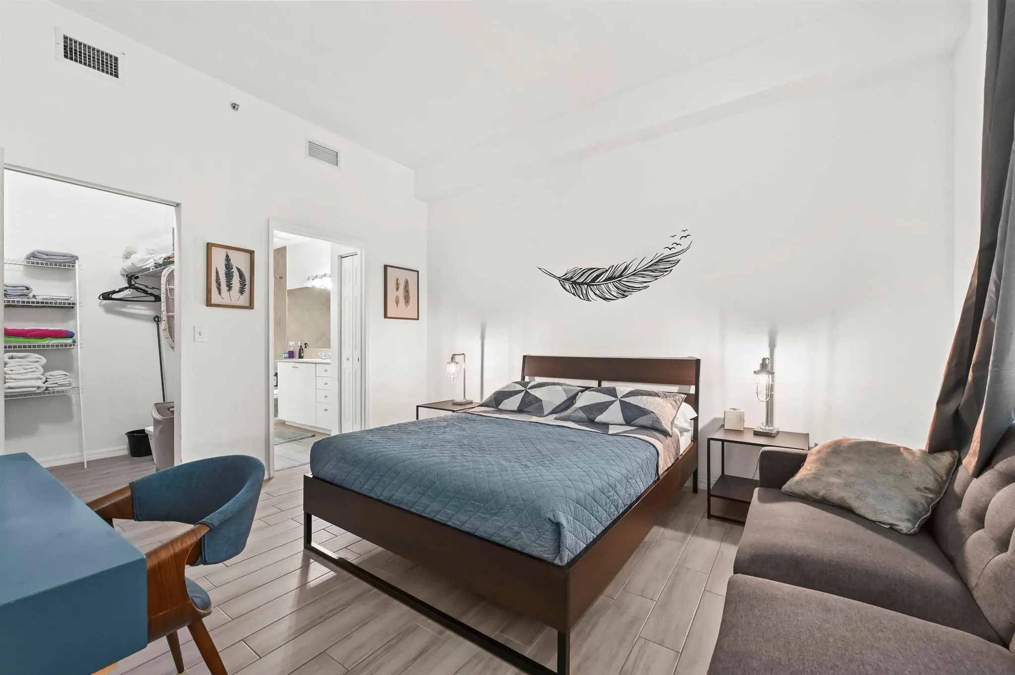 804 E Windward Way, #122