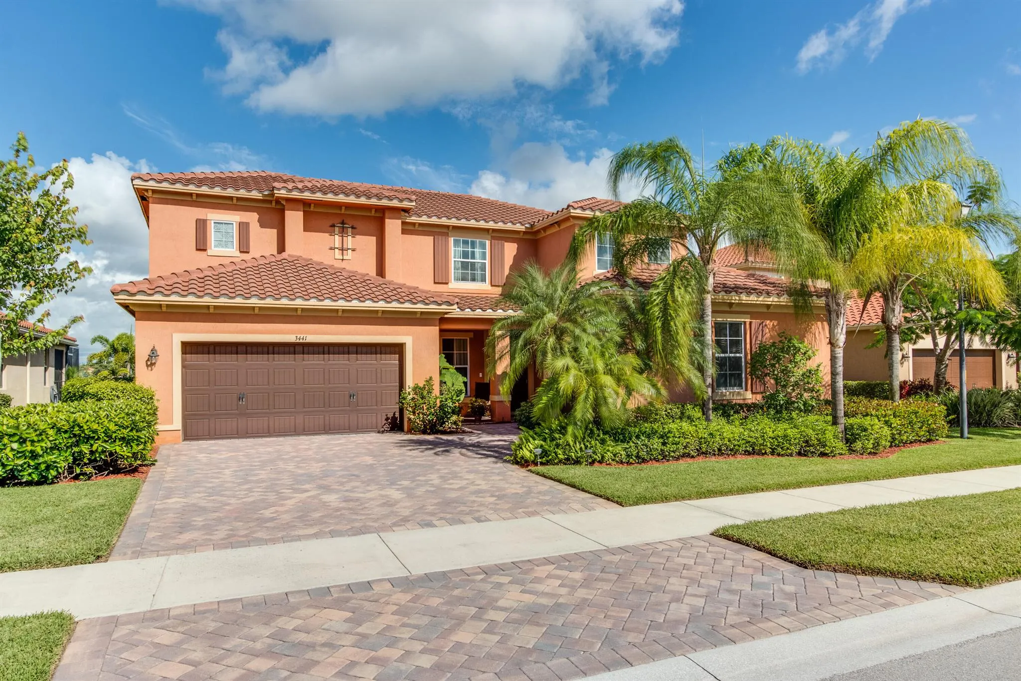 3441 Oakmont Estates Boulevard