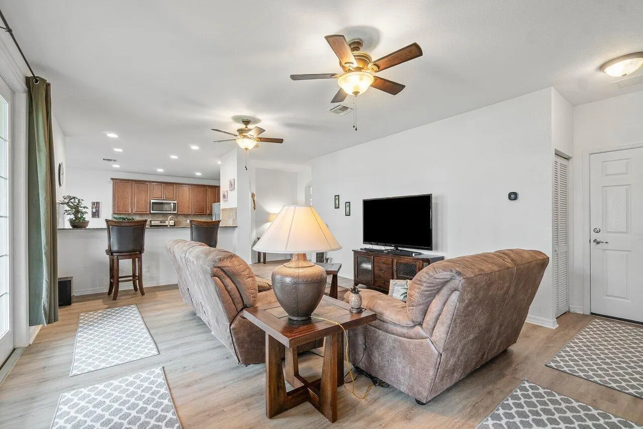 3441 Oakmont Estates Boulevard