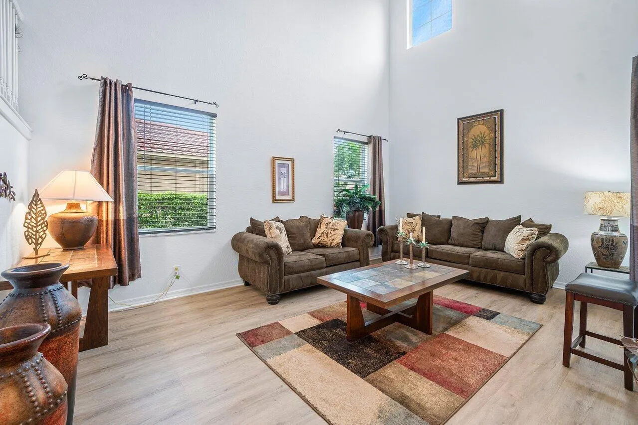 3441 Oakmont Estates Boulevard