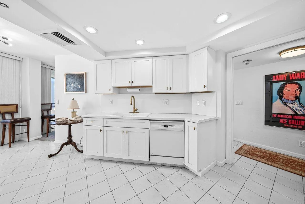 3560 S Ocean Boulevard, #809