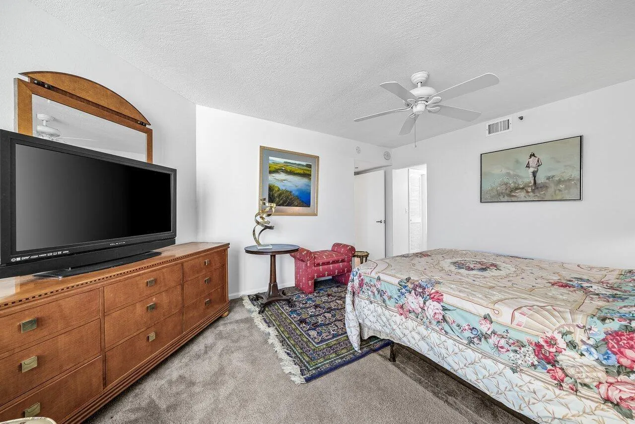 3560 S Ocean Boulevard, #809