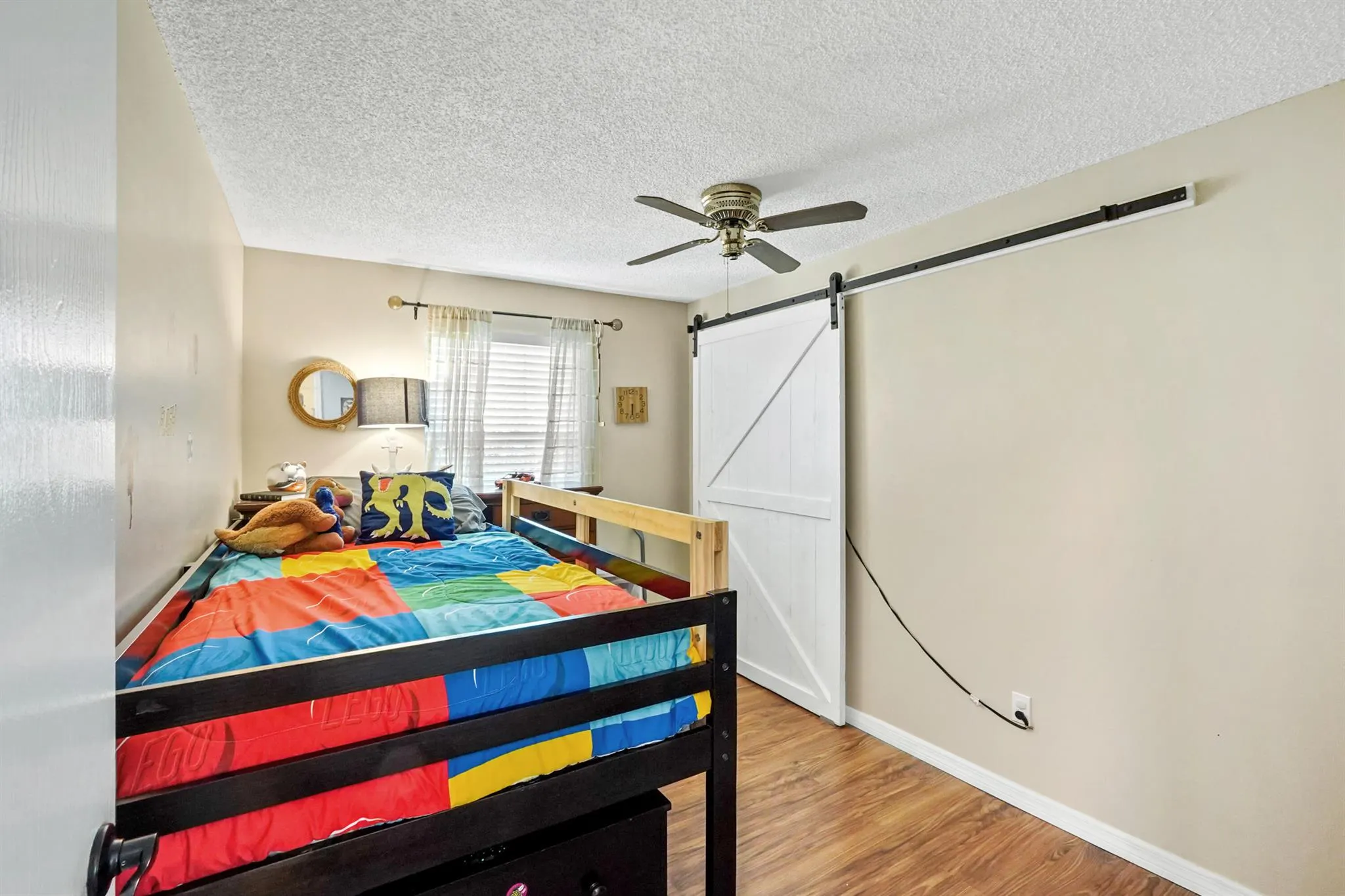 4872 126th Drive N