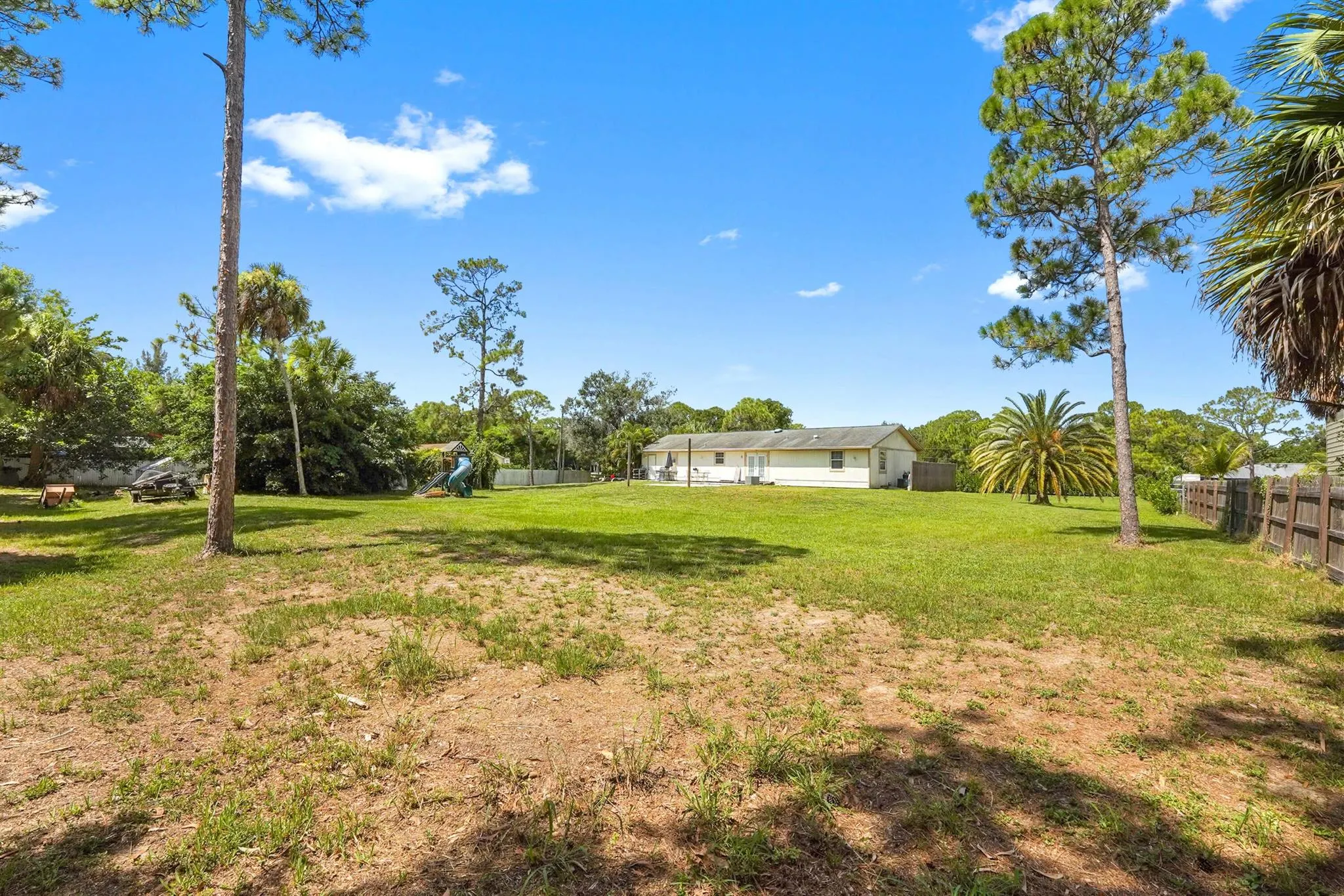 4872 126th Drive N