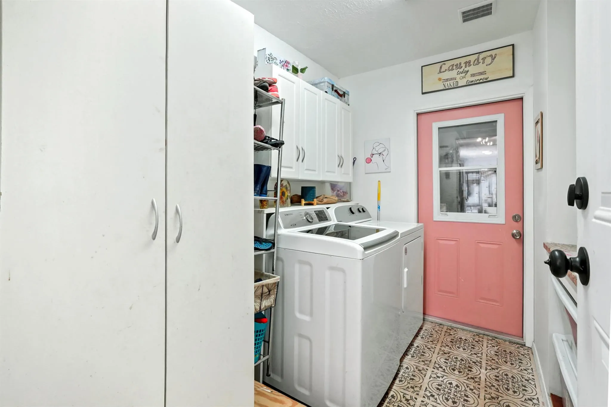 4872 126th Drive N