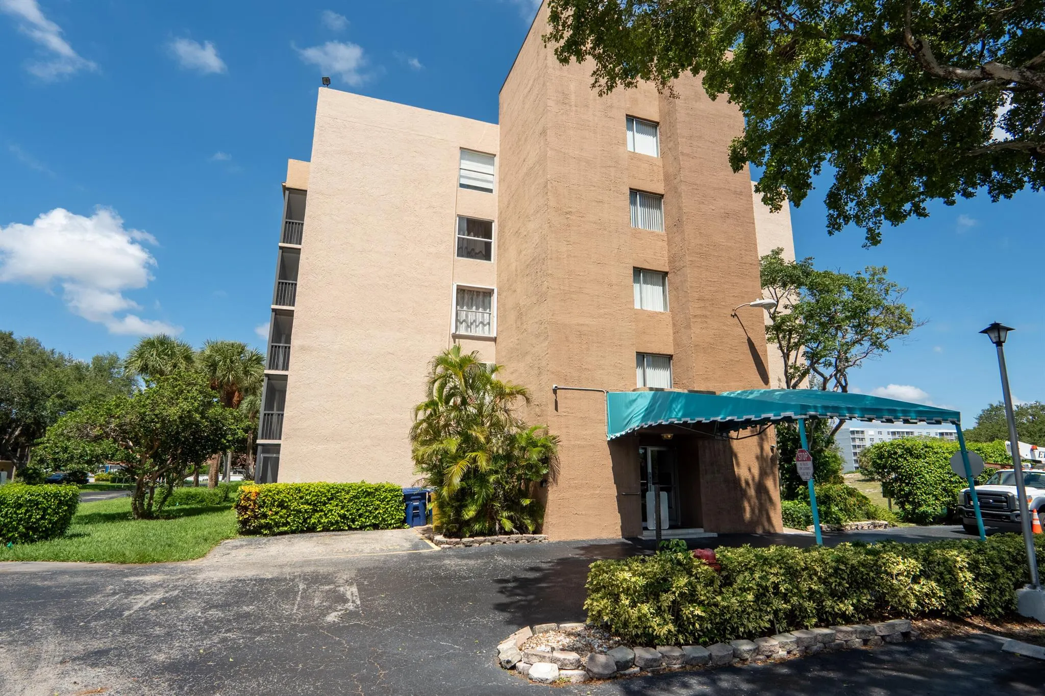 5260 NW 2nd Avenue, #105