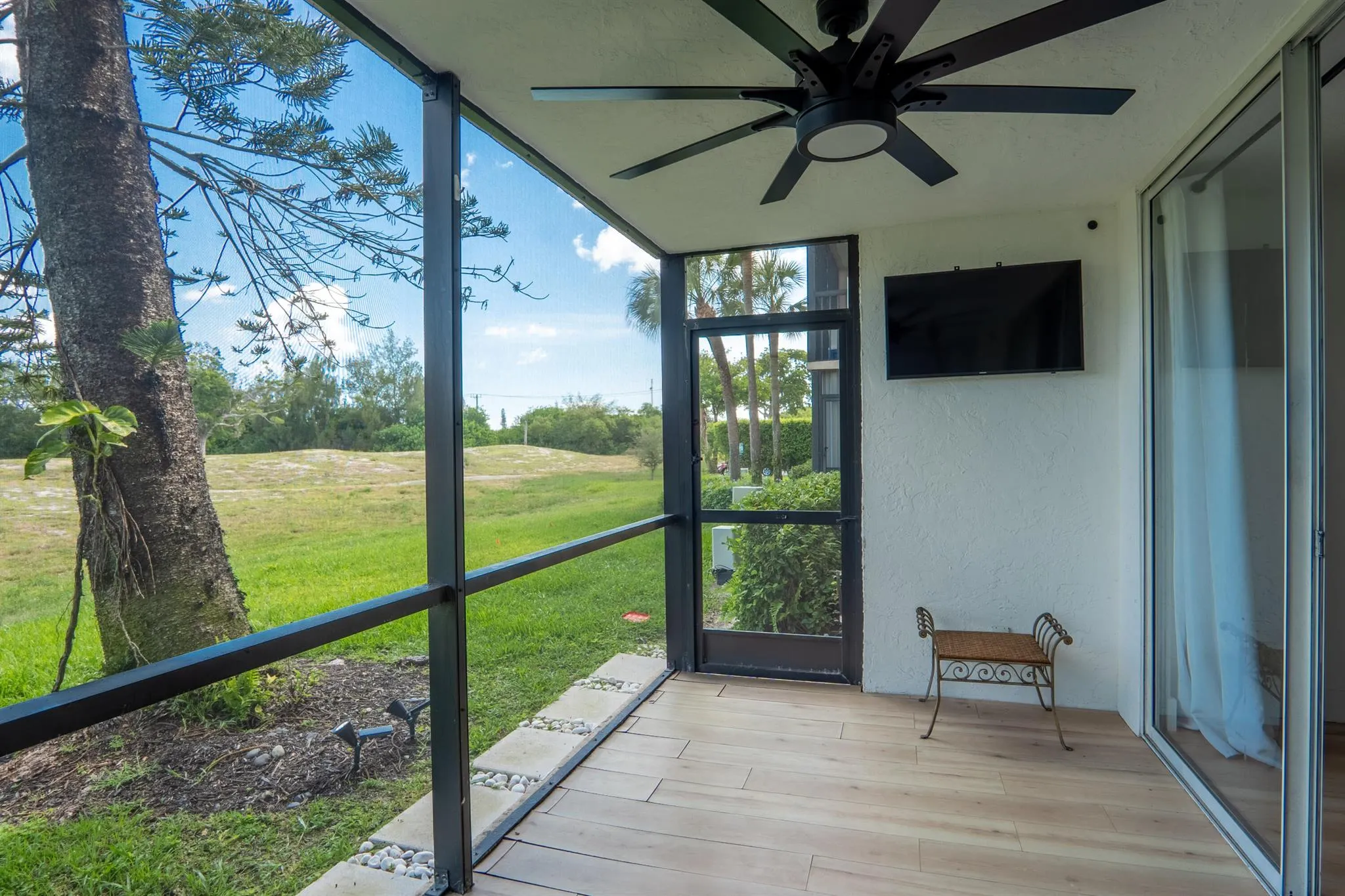 5260 NW 2nd Avenue, #105