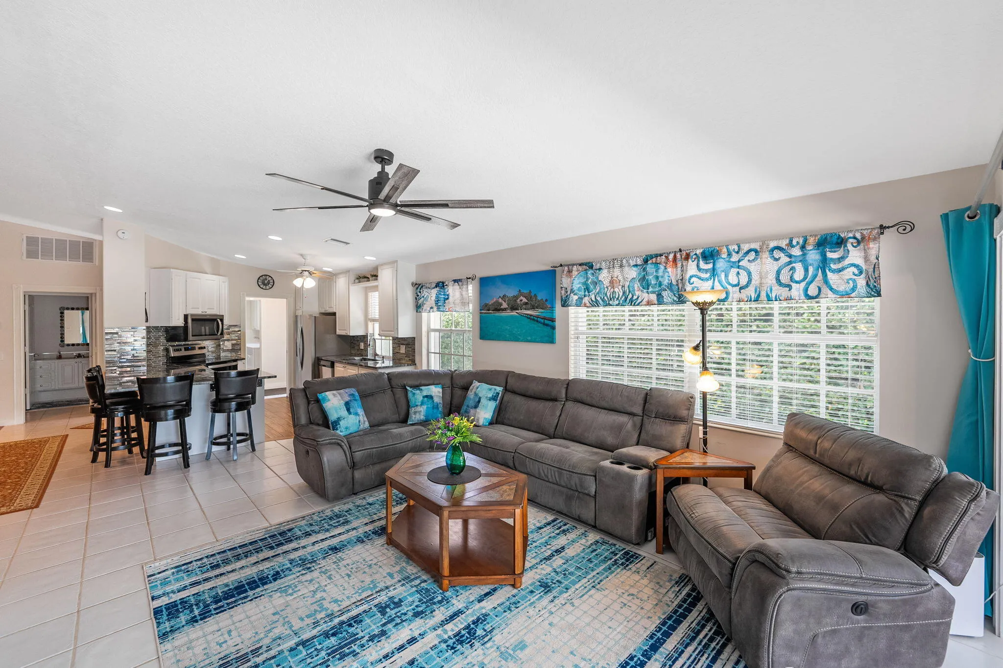 1611 SW Shady Lake Terrace