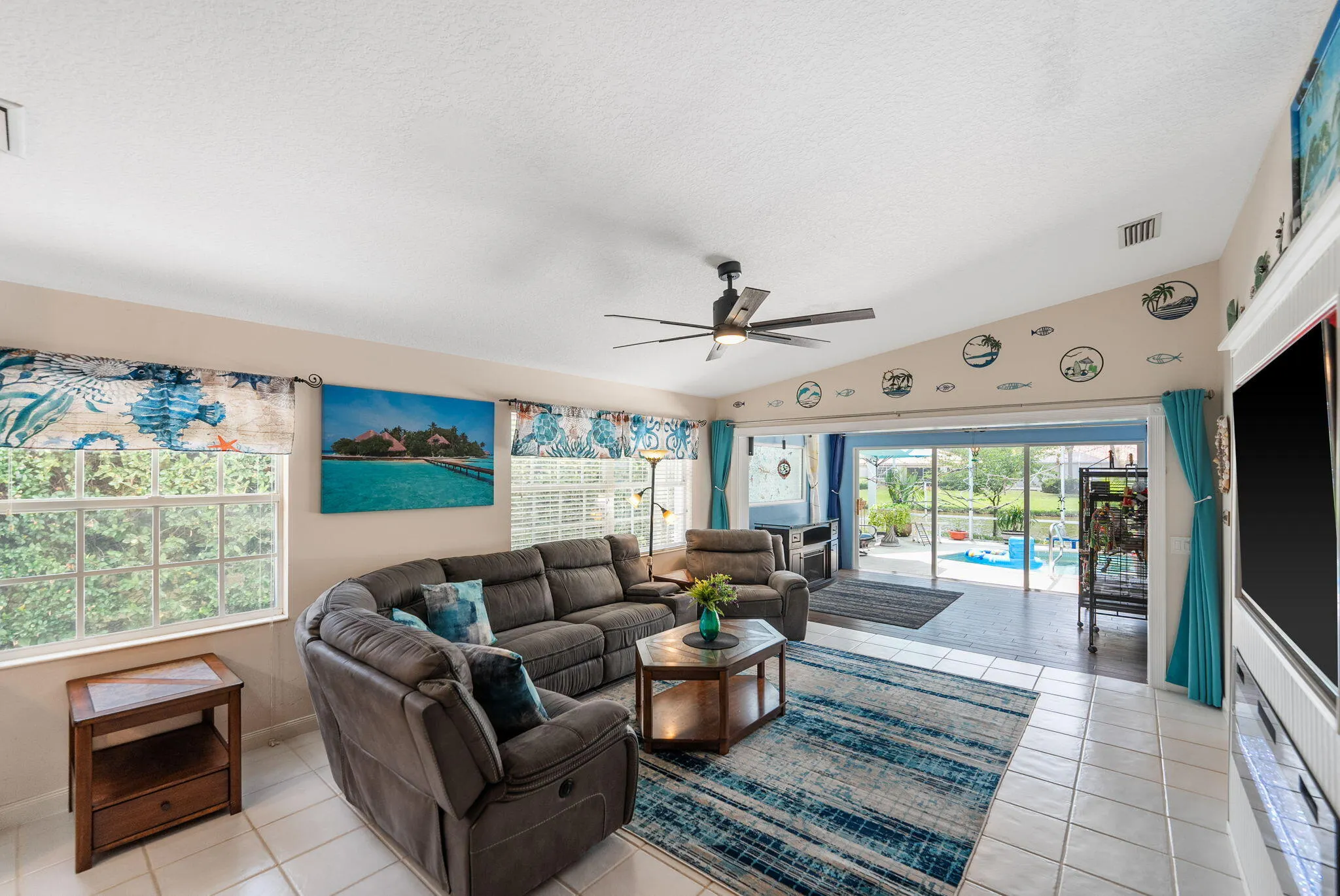 1611 SW Shady Lake Terrace