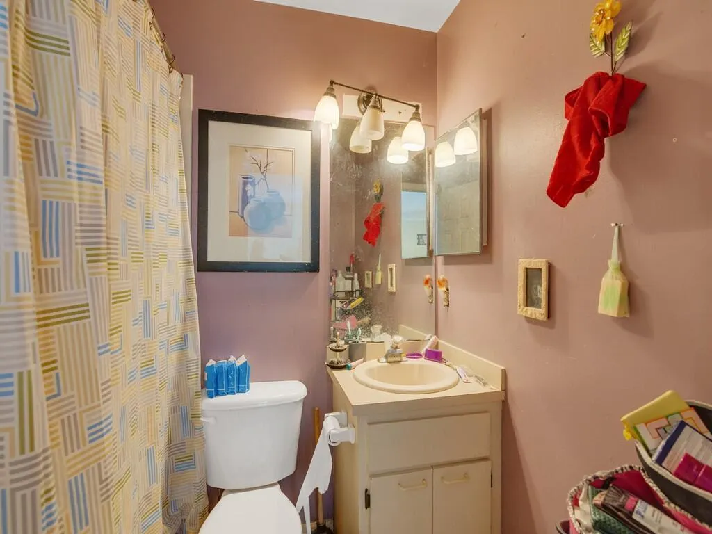 2240 86th Drive