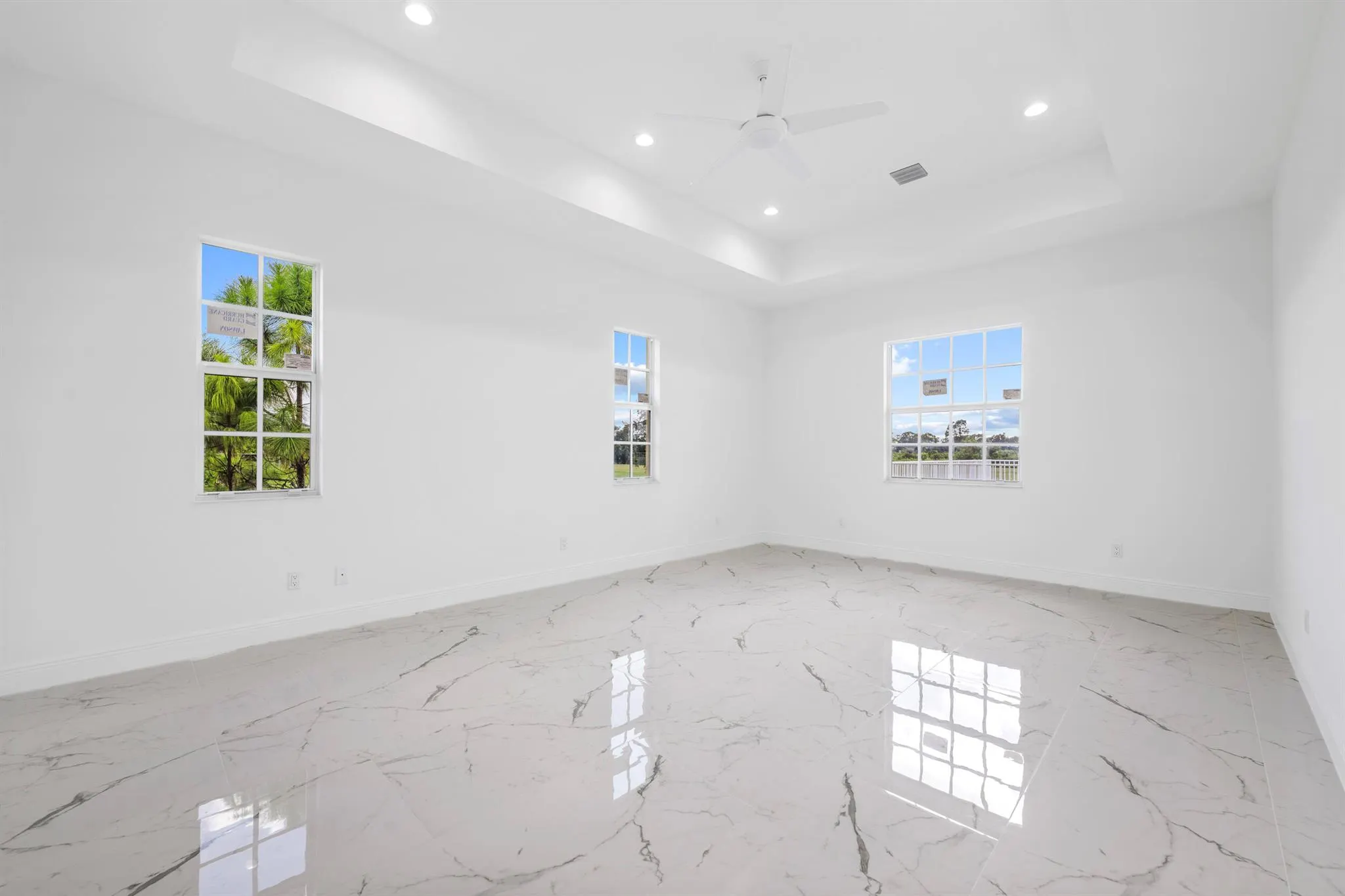 1232 SW Squire Johns Lane