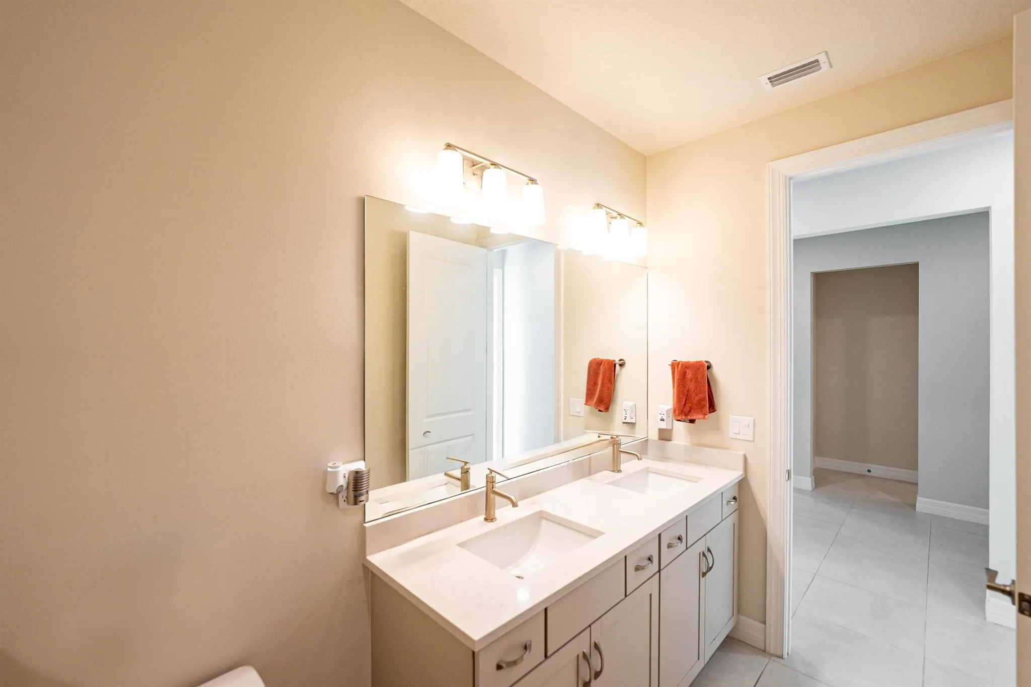12379 SW Myrtle Oak Drive